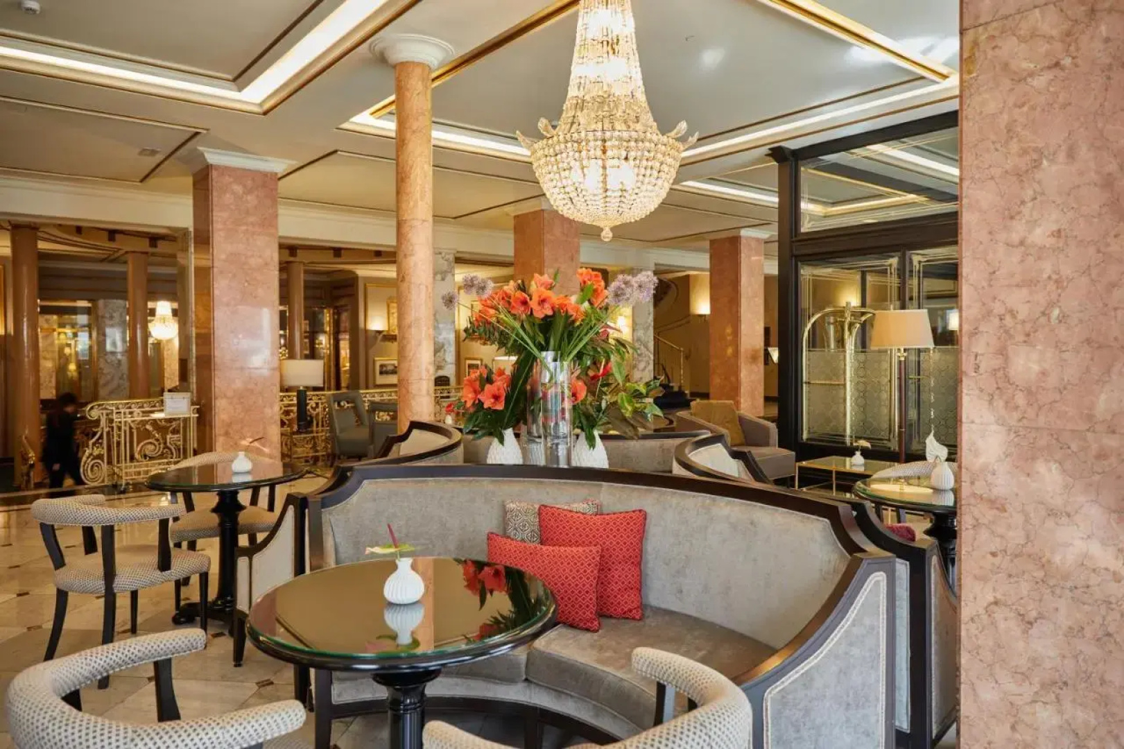 El Avenida Palace Hotel