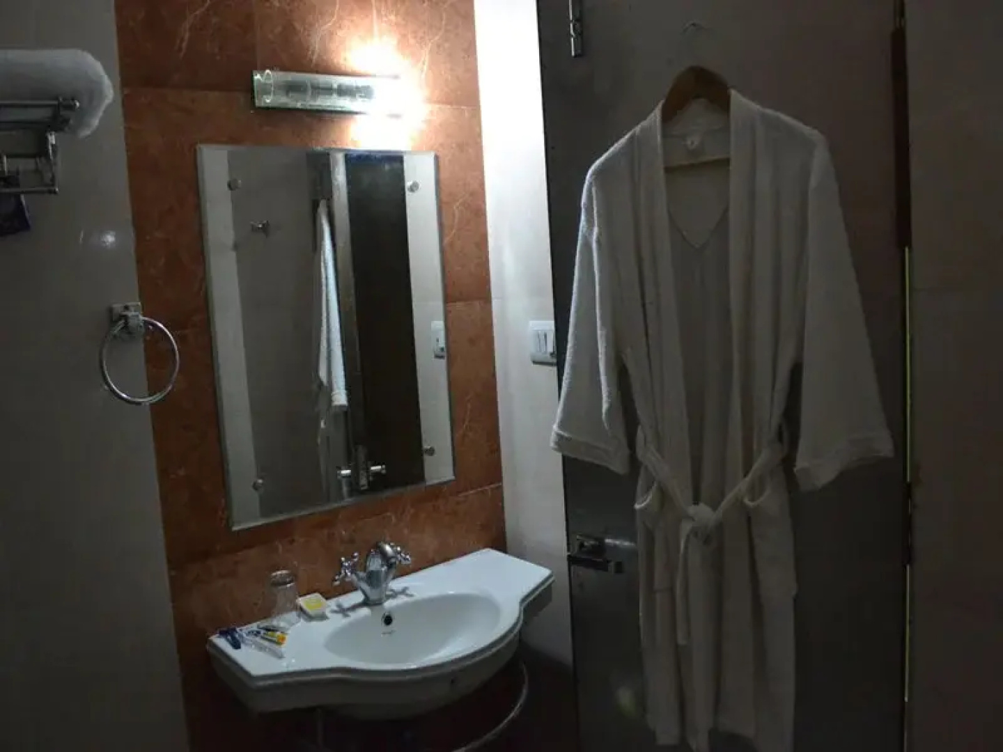 Hotel Dolphin