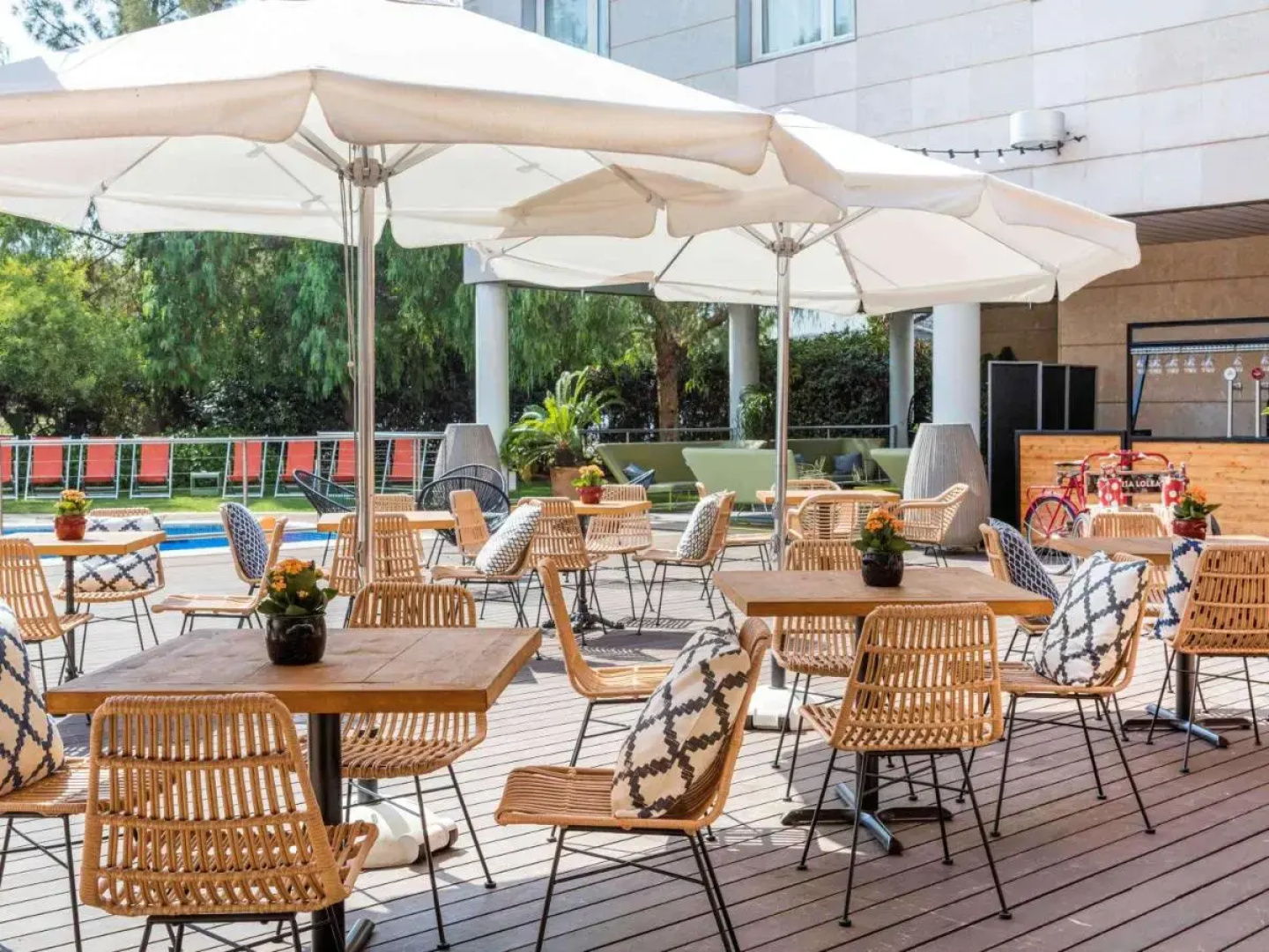 Отель Novotel Barcelona Cornella