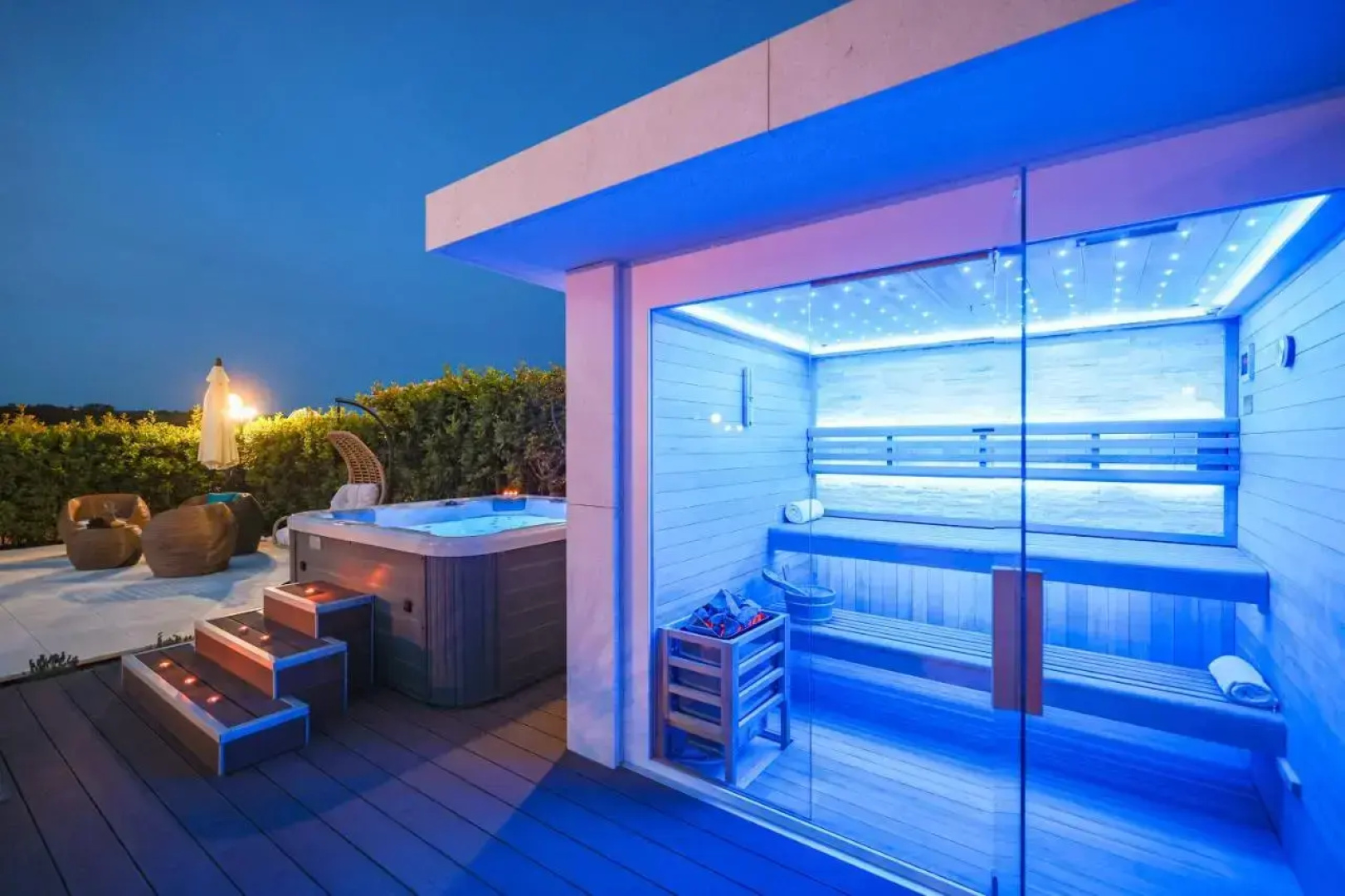 Villa Pino with Jacuzzi