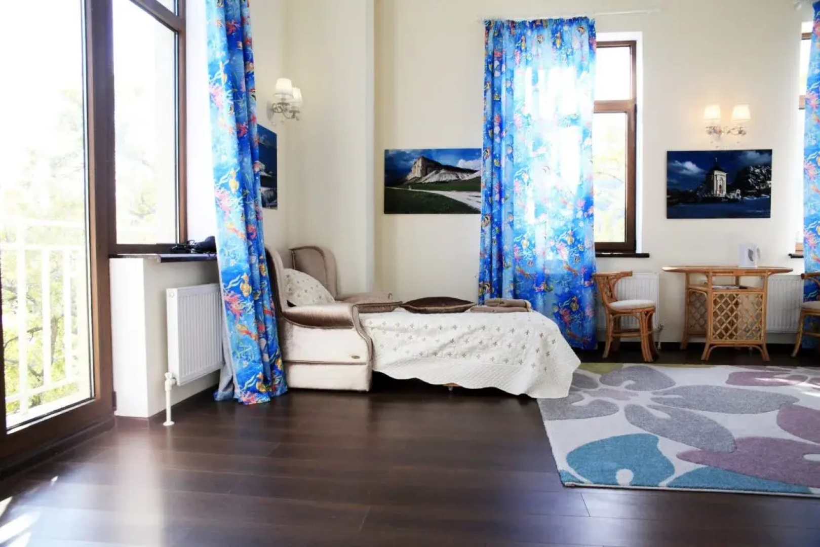 Spasskaya Bashnya Guest House