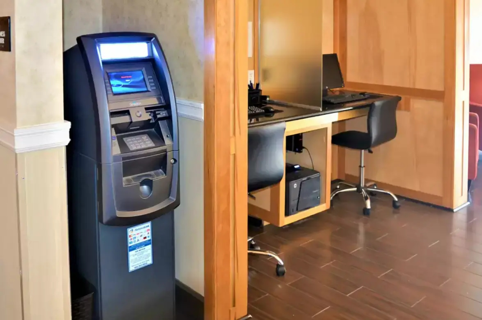 Comfort Inn & Suites Vancouver Downtown City Center