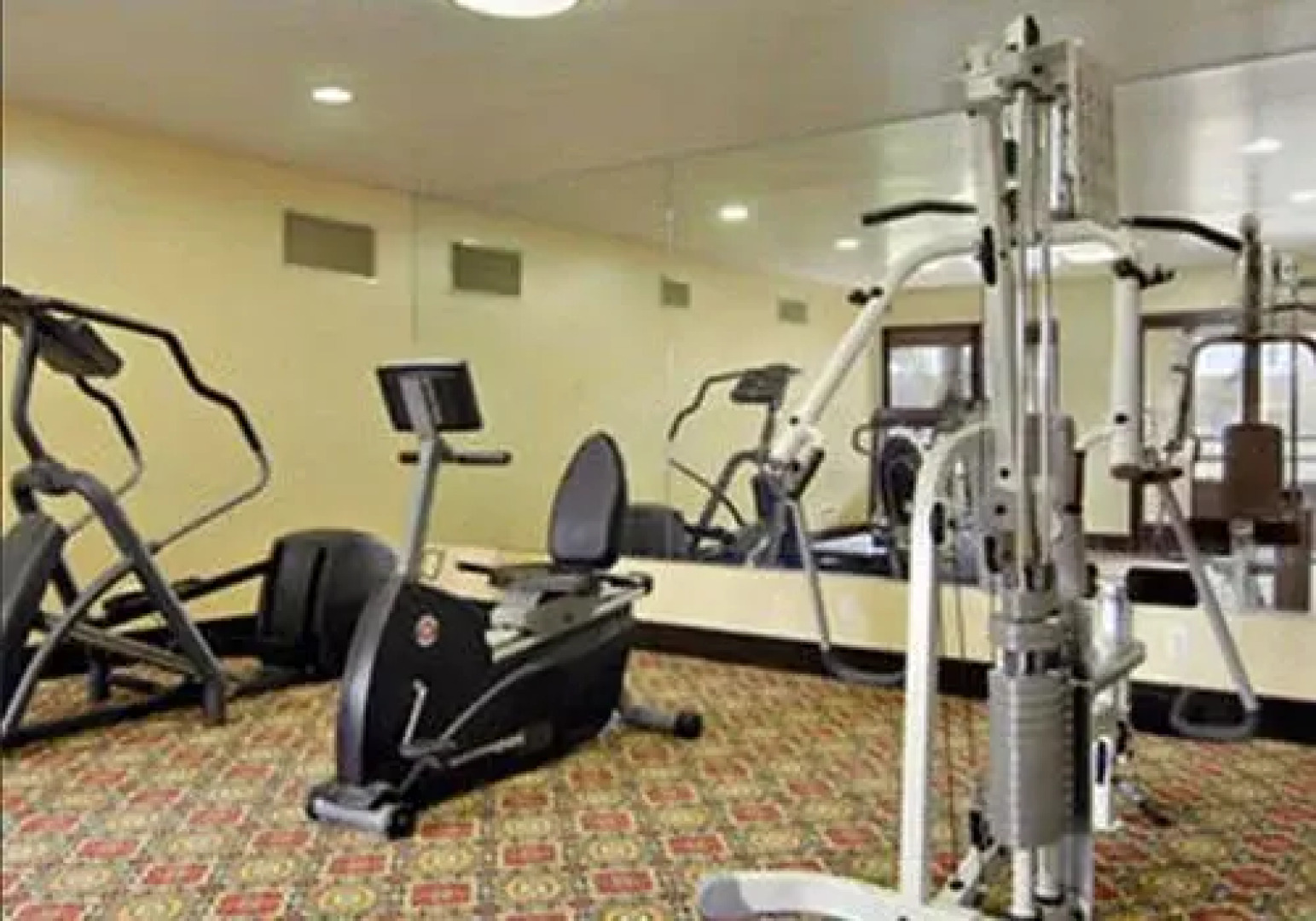 Travelodge by Wyndham Commerce Los Angeles Area