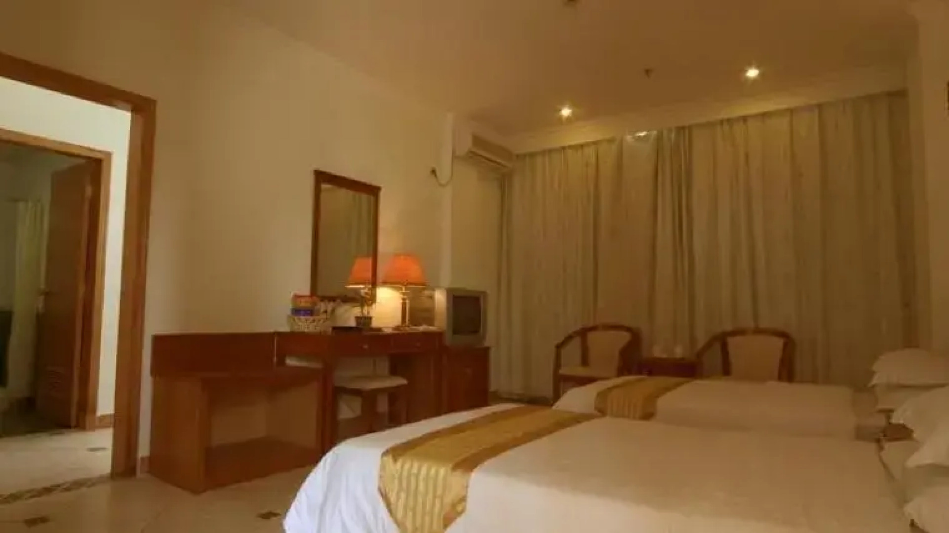 三亚黄金道大酒店