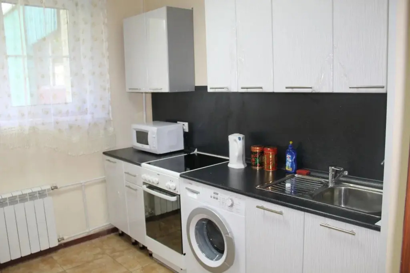 Anzhelika Hostel