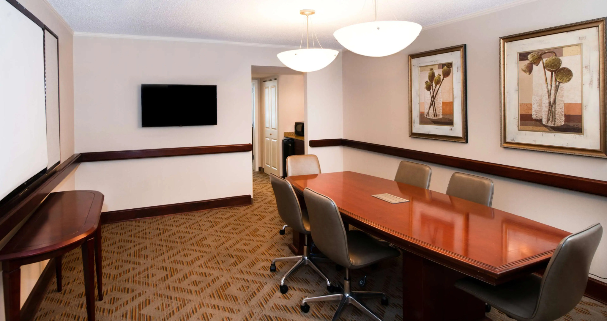 DoubleTree Suites by Hilton Hotel Philadelphia West