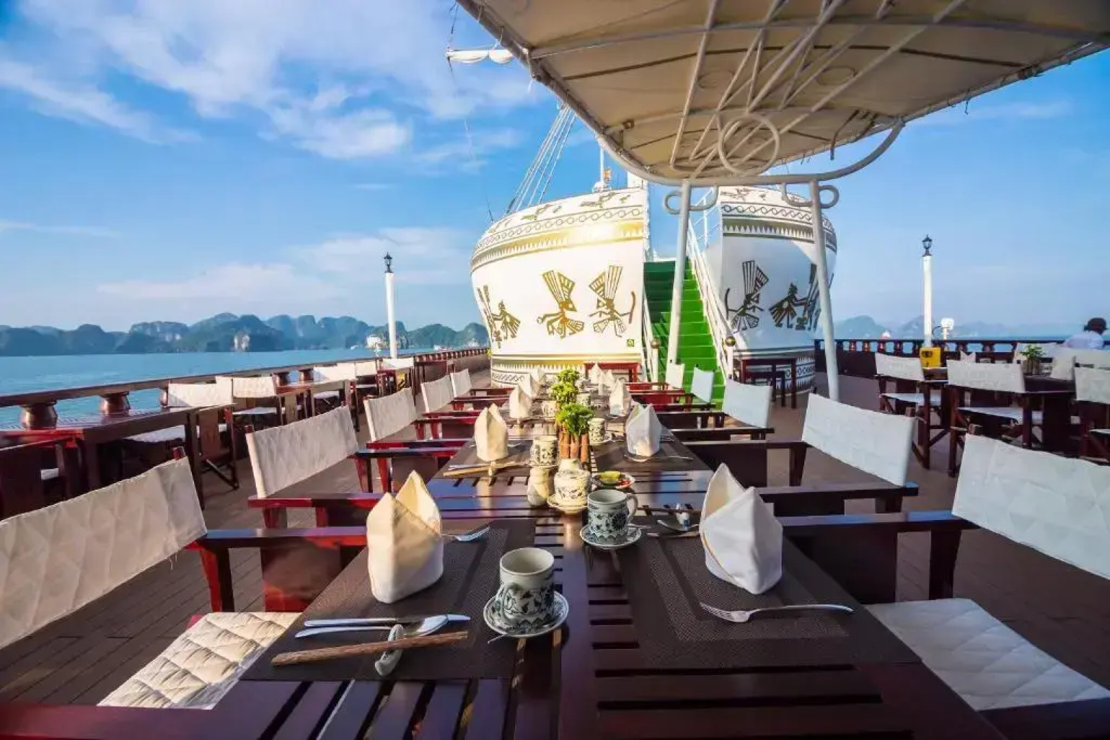 Dragon Legend Cruise