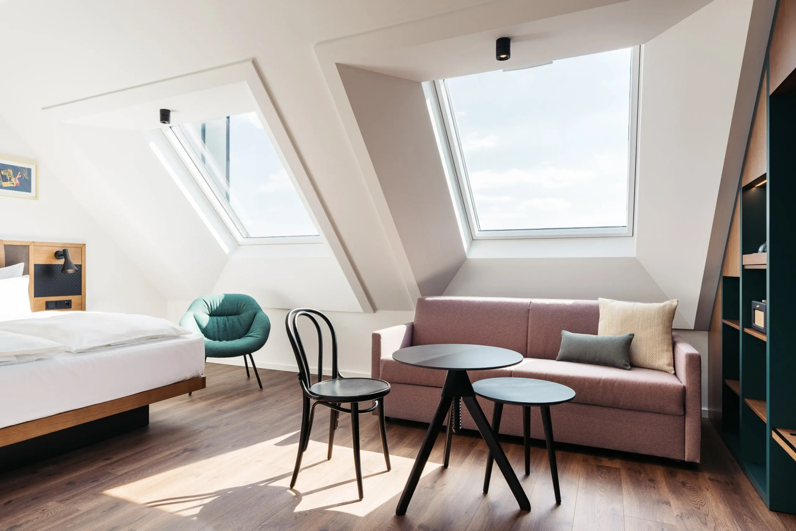 Hotel Schani UNO City