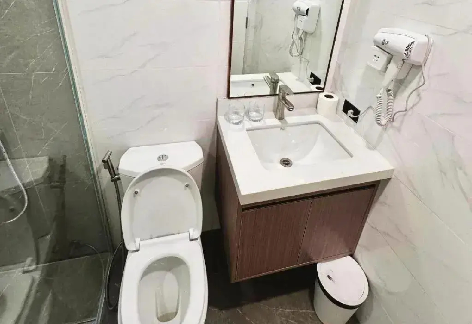 Hayat Sky Towers Cebu Powered By Cocotel