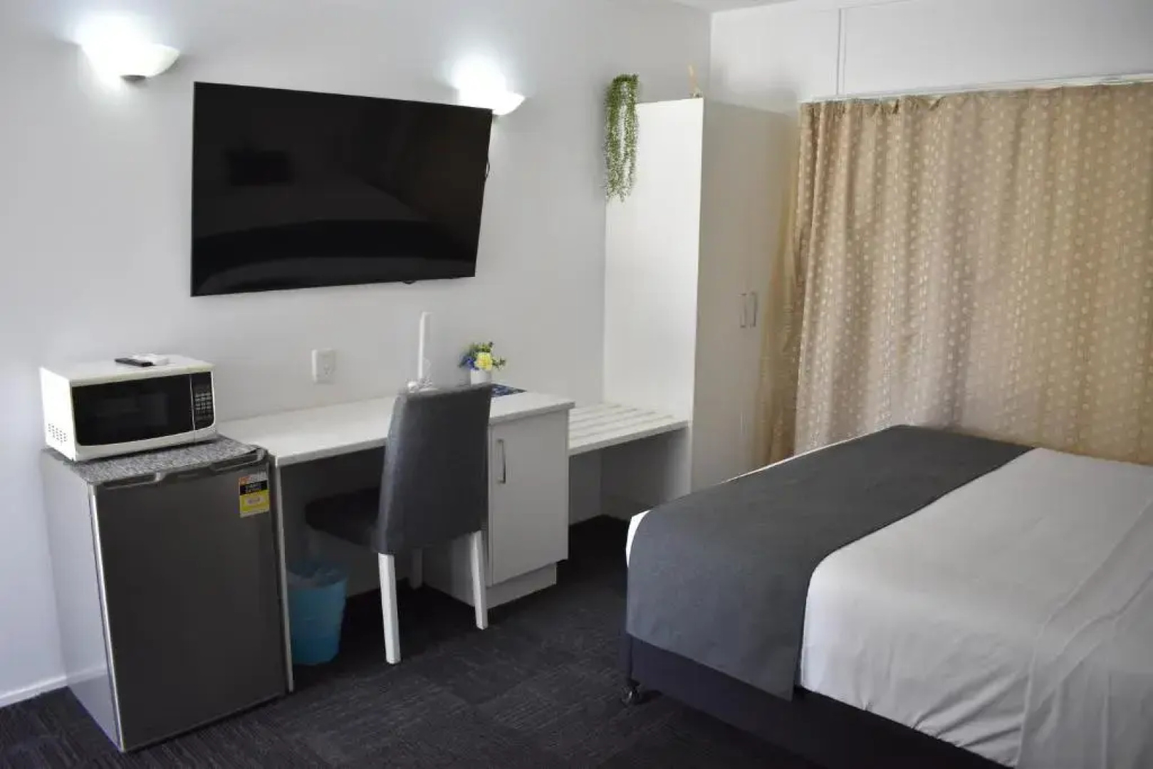 Riviana Motel