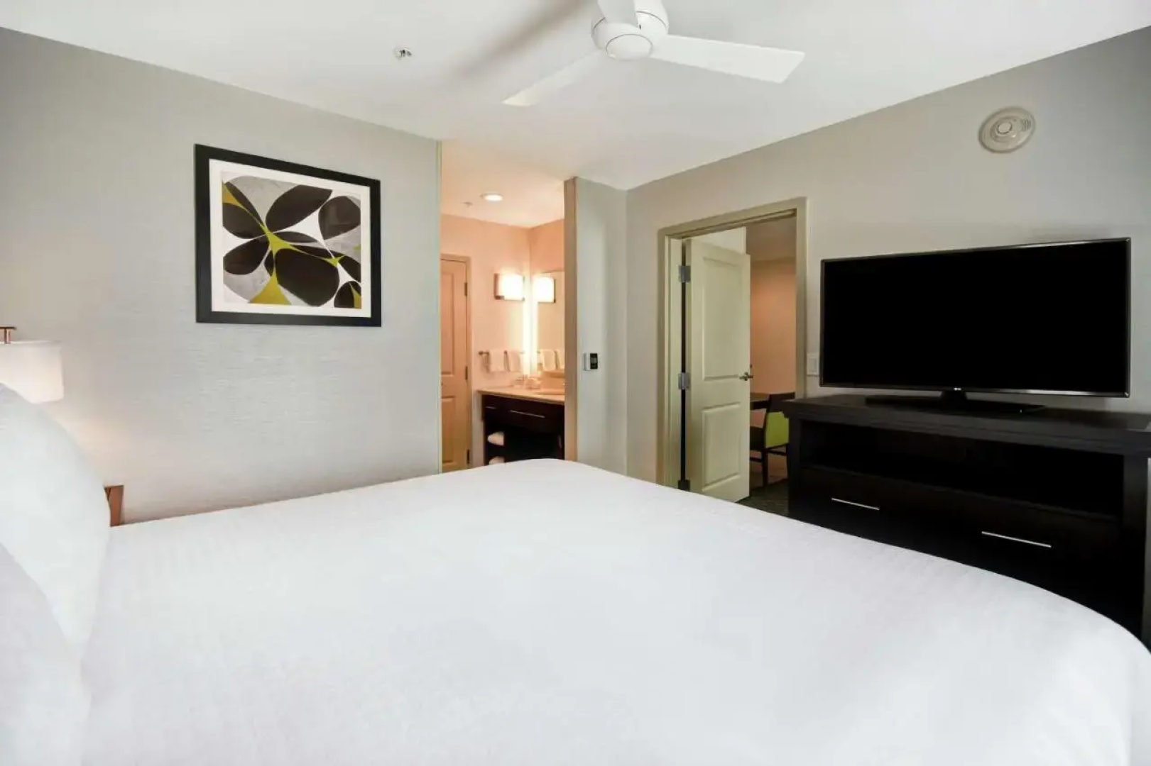 Homewood Suites by Hilton Novi Detroit