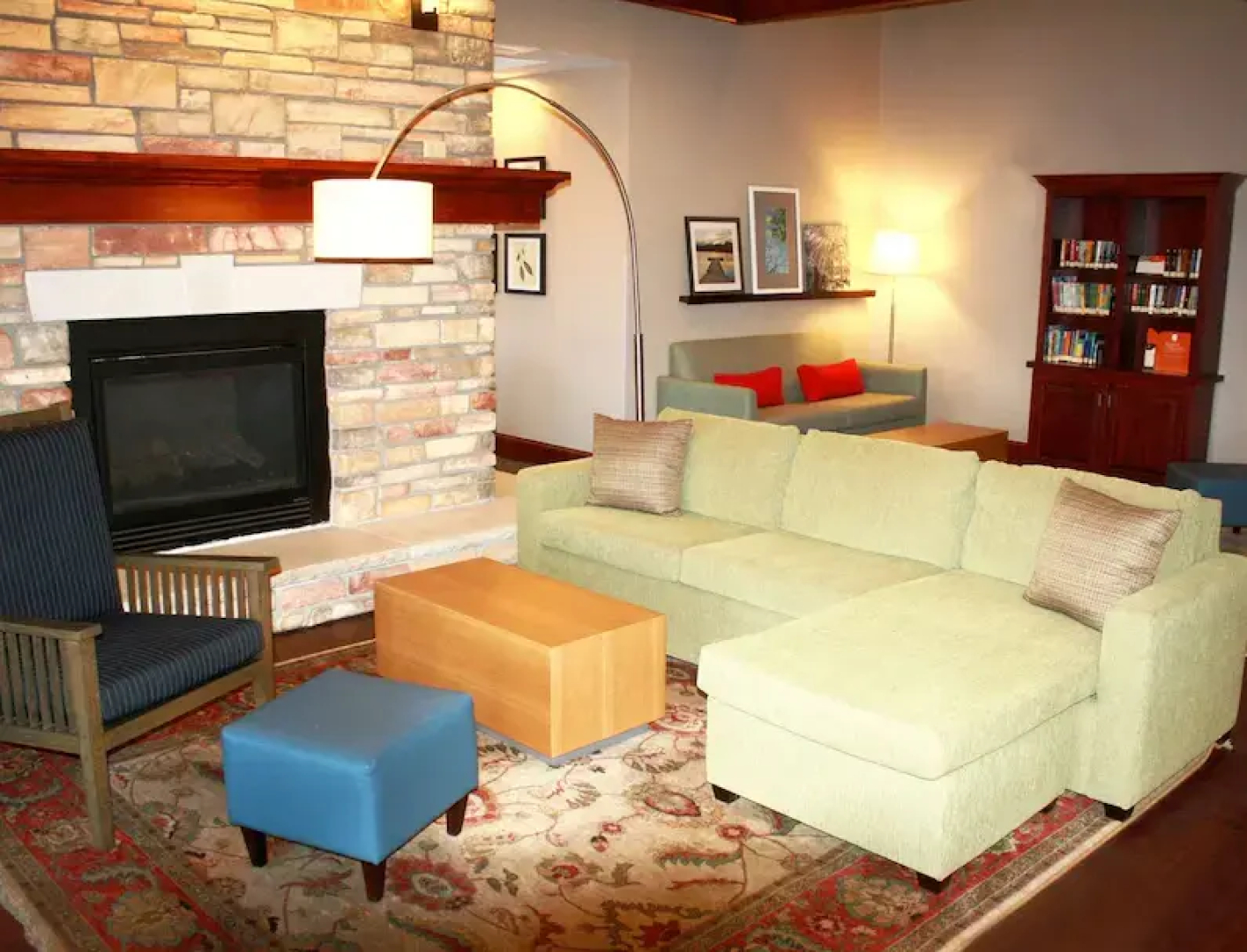 Country Inn & Suites by Radisson, Red Wing, MN