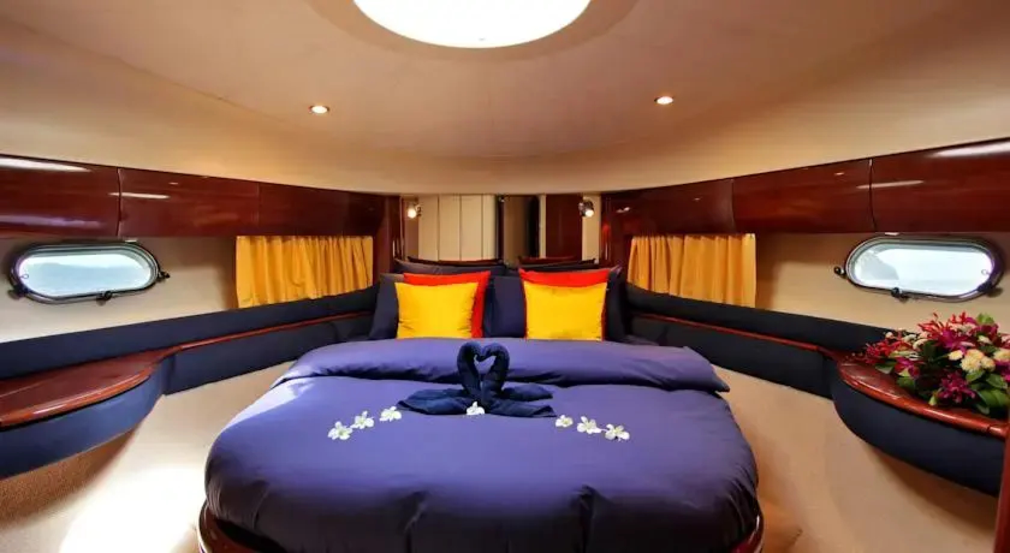 Luxury Yacht IR1311