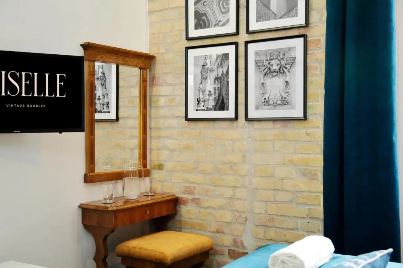 Giselle Vintage Doubles - Adults Only