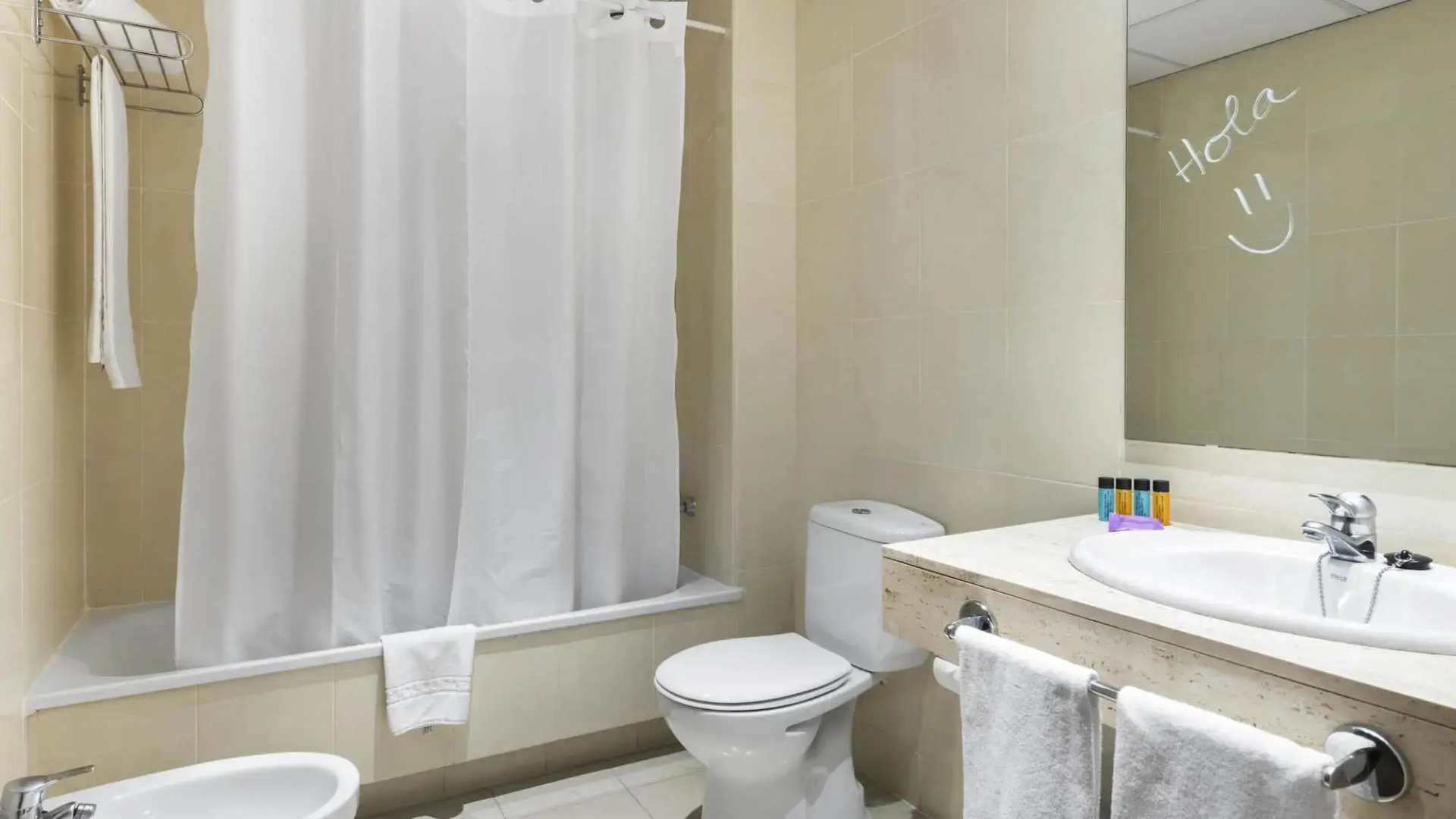 Отель Oriente Atiram