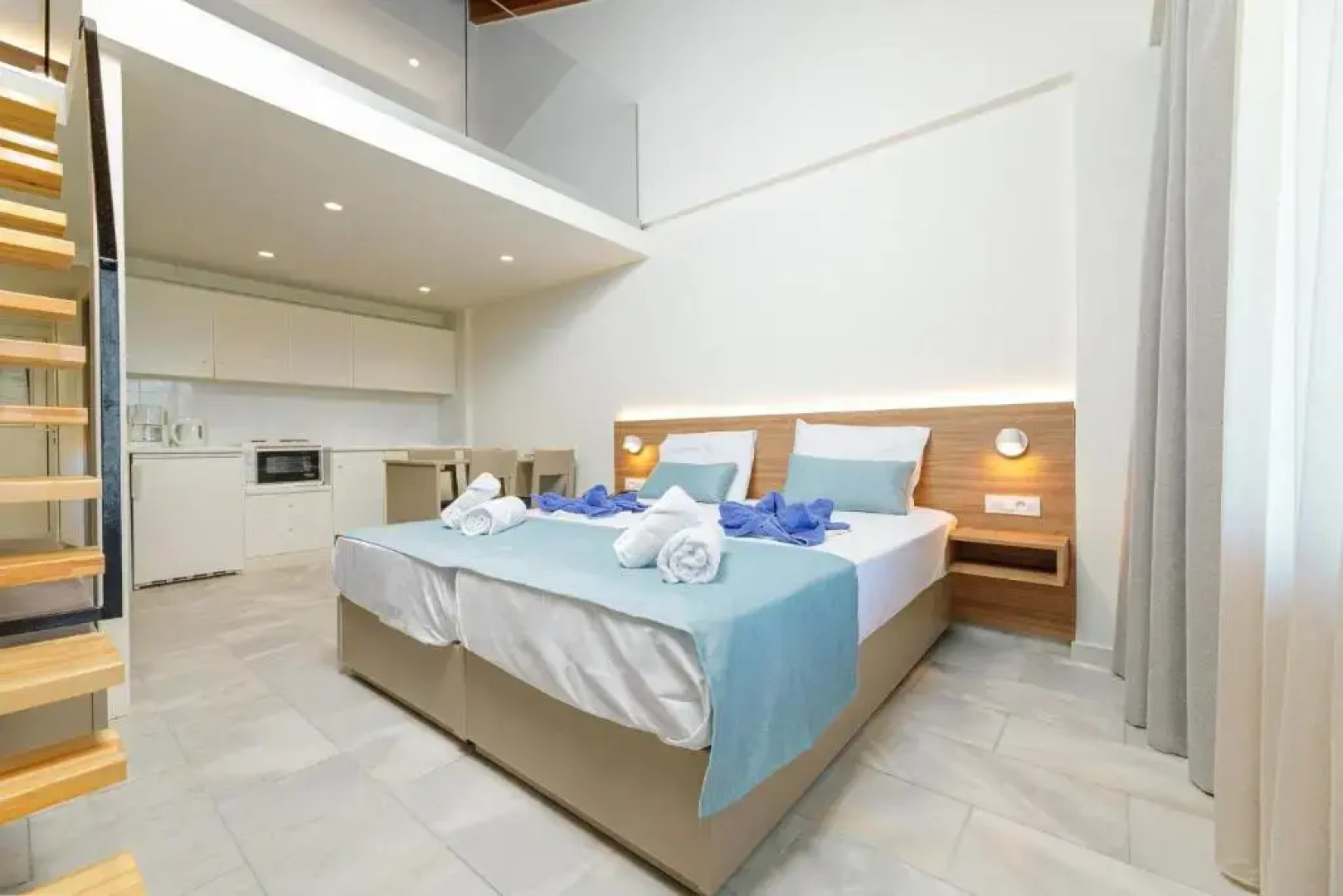 Kostakis Beach Apartments