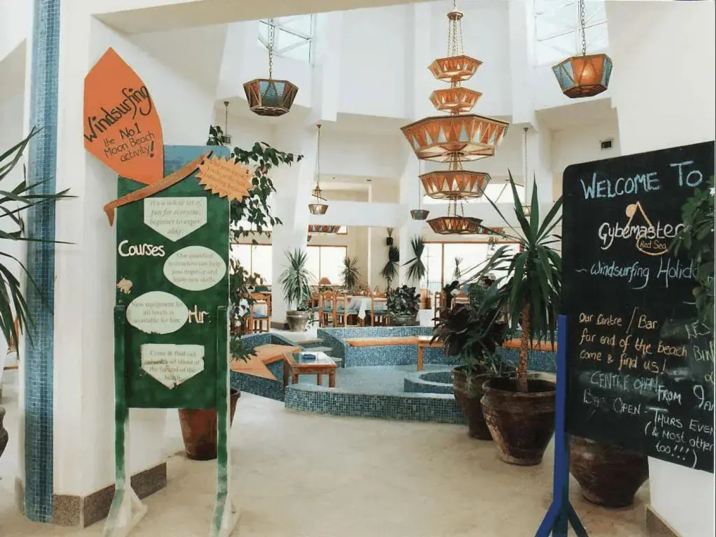 Moonbeach Hotel & Windsurfing Centre