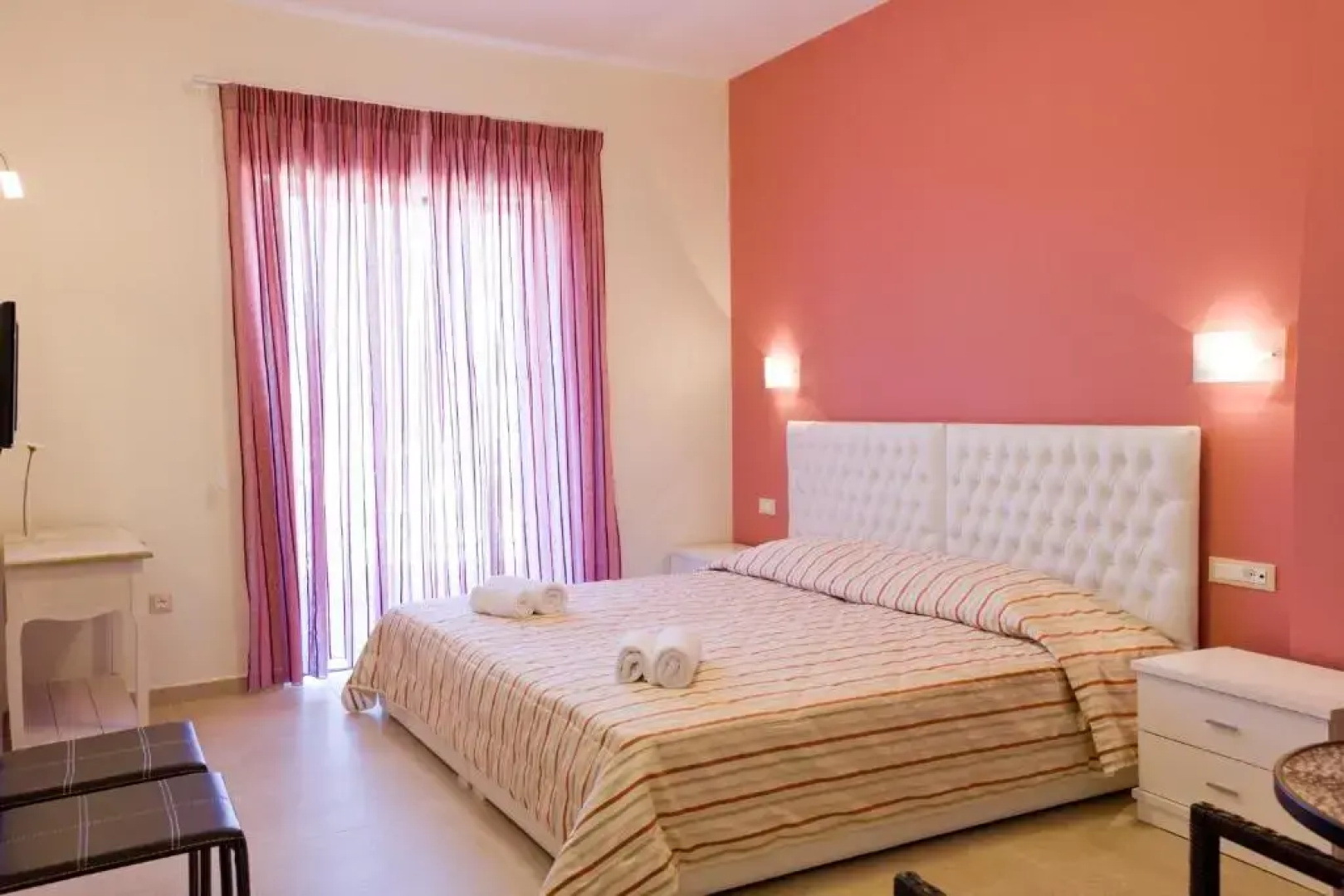 Aenaon Rooms