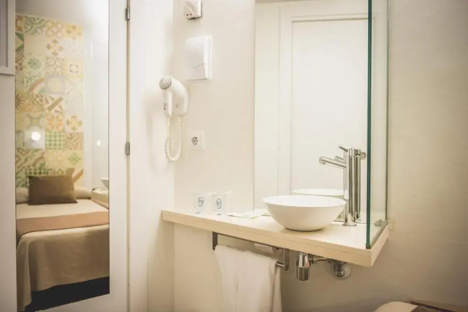 Mare Nostrum Hostal 