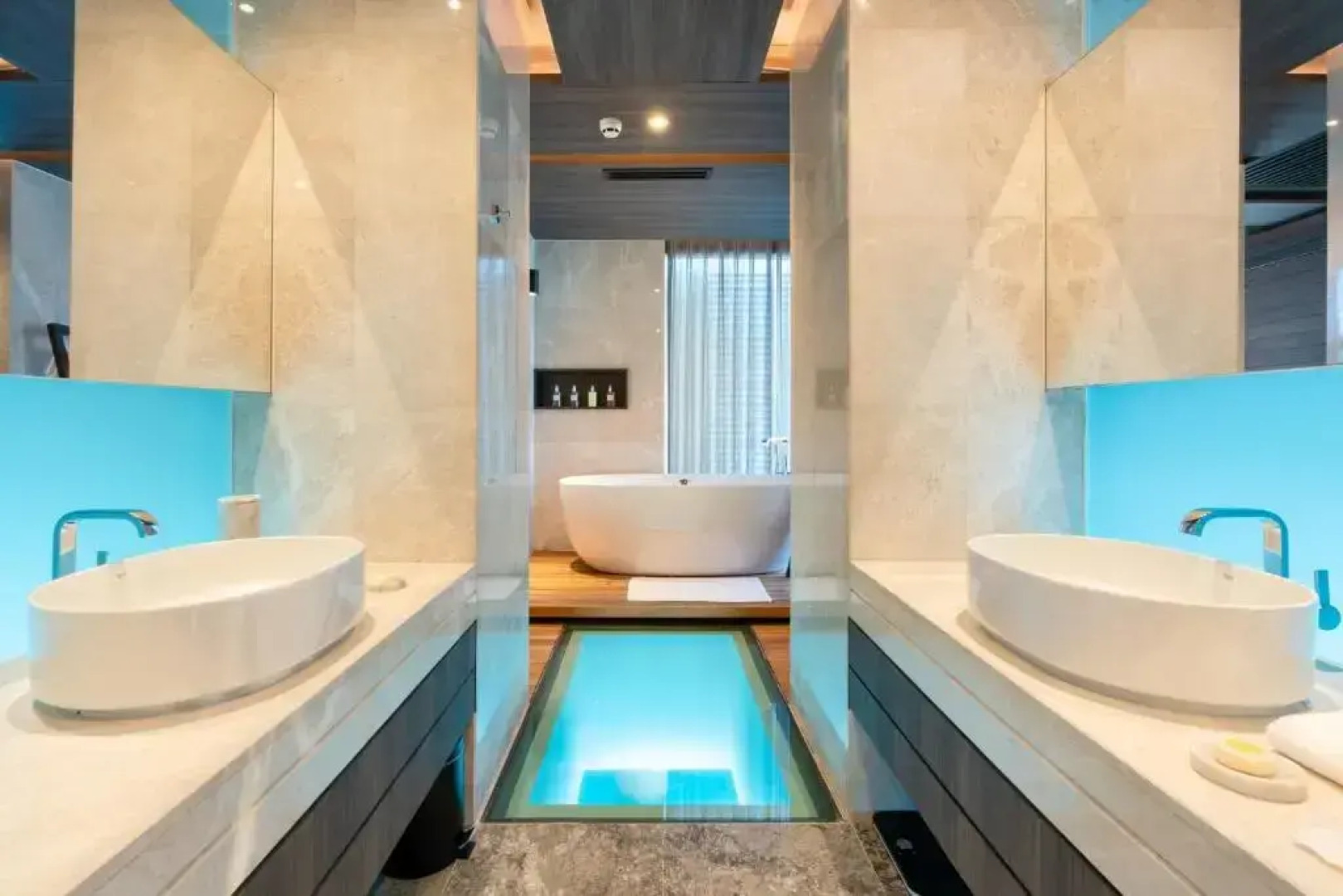 Отель Madifushi Private Island