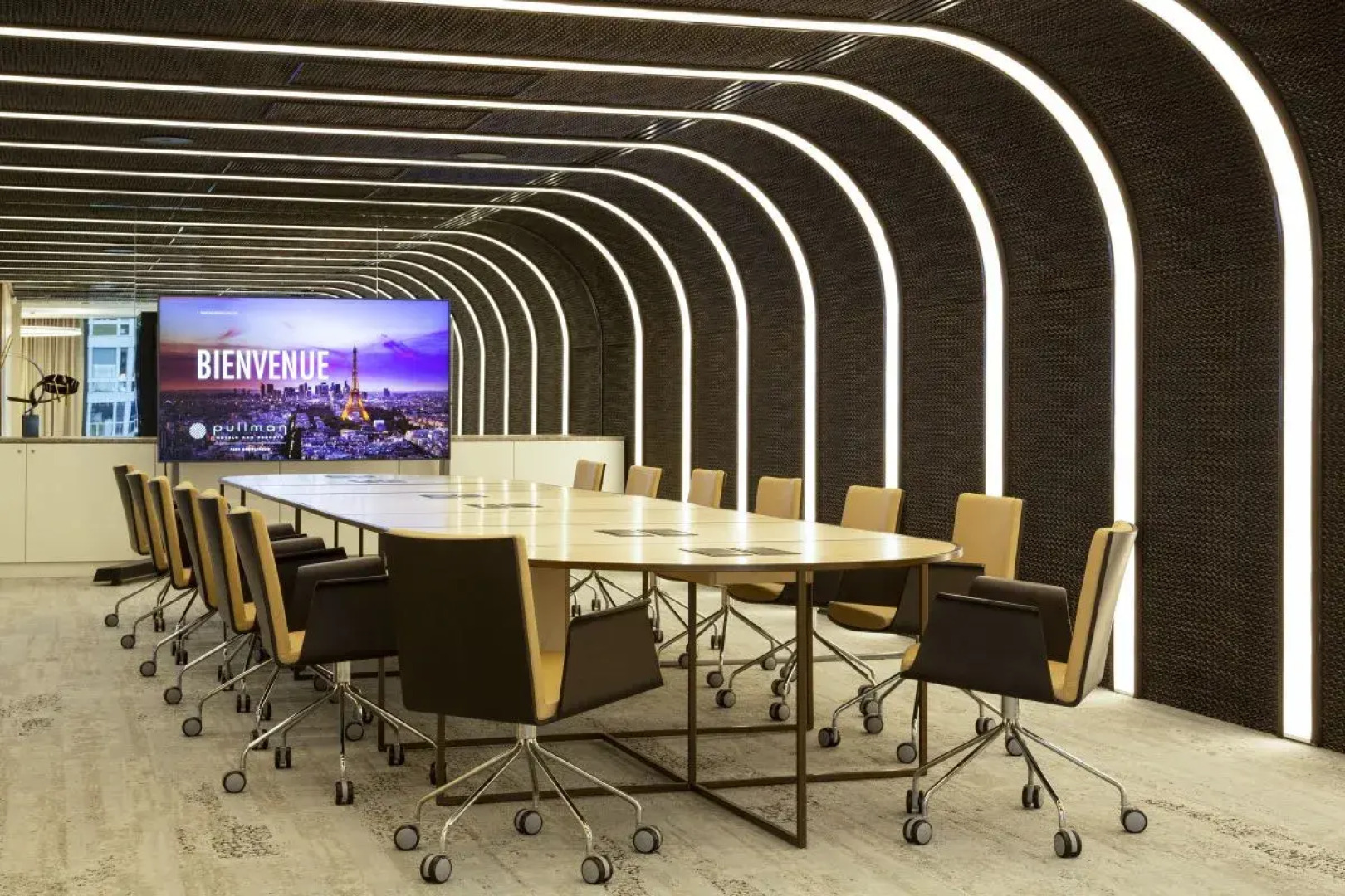 Pullman Paris Montparnasse Hotel