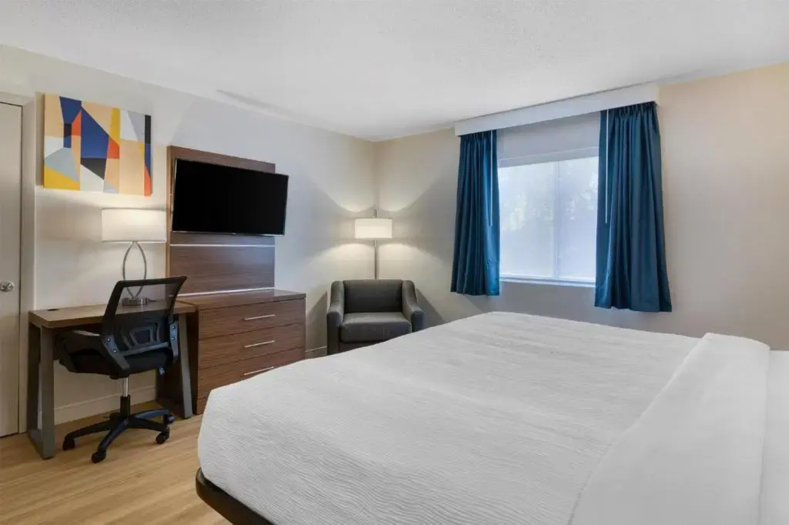 Baldwin Inn & Suites, SureStay Collection by Best Western