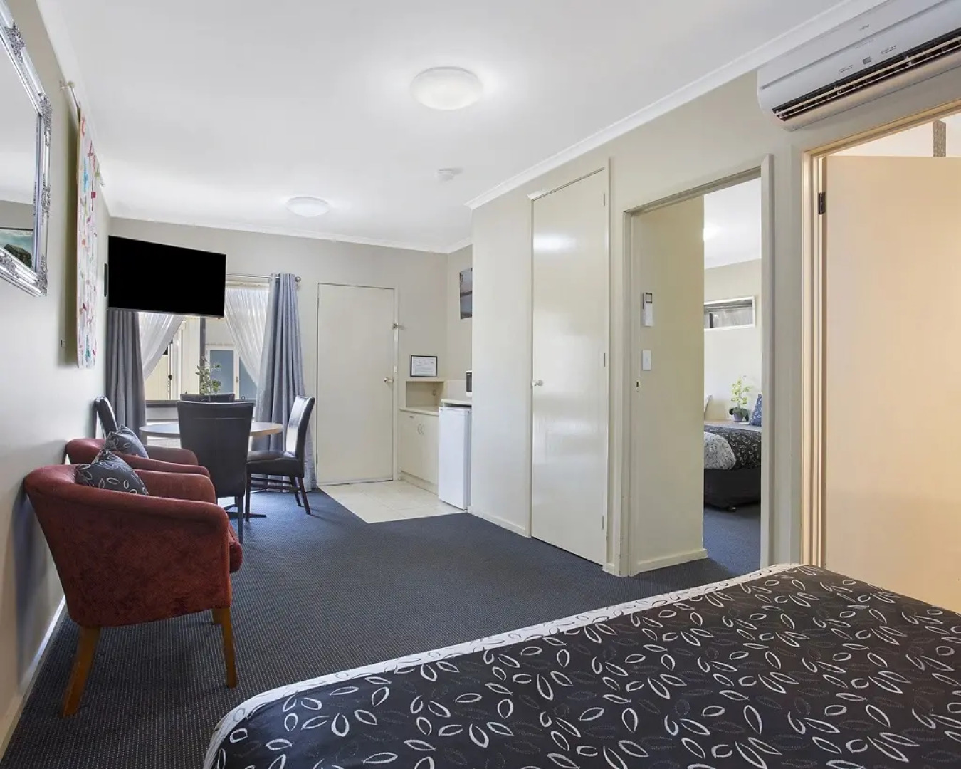 Comfort Inn May Park