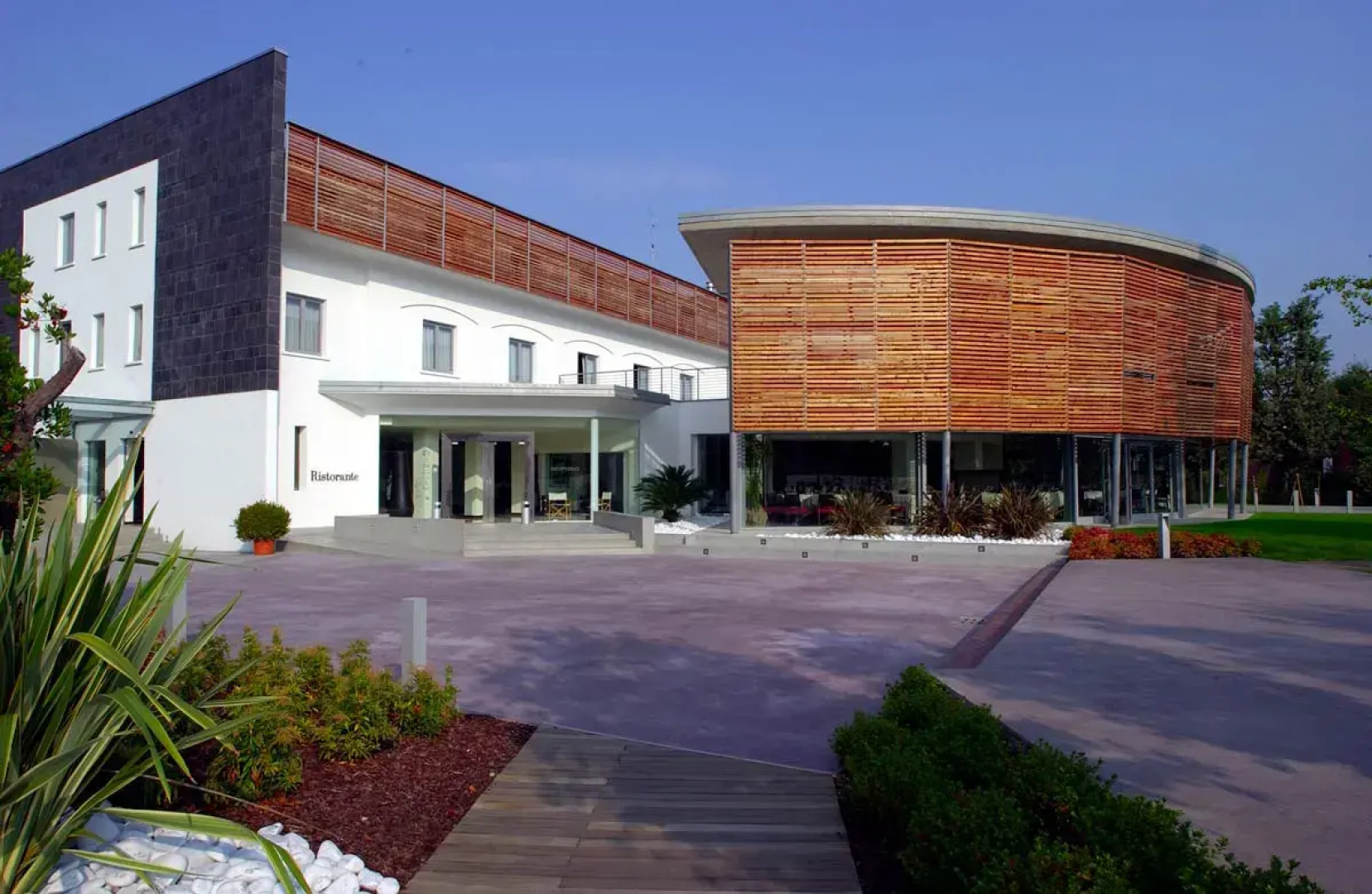 Inverigo Hotel