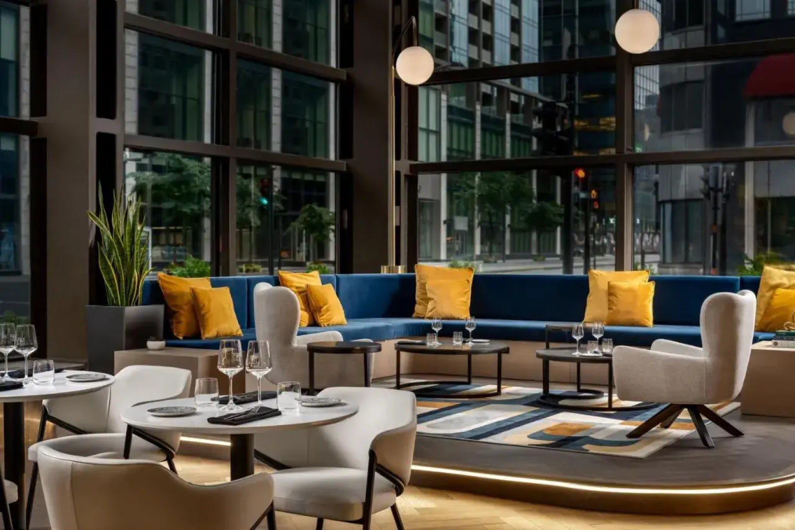 Le Centre Sheraton Montreal Hotel