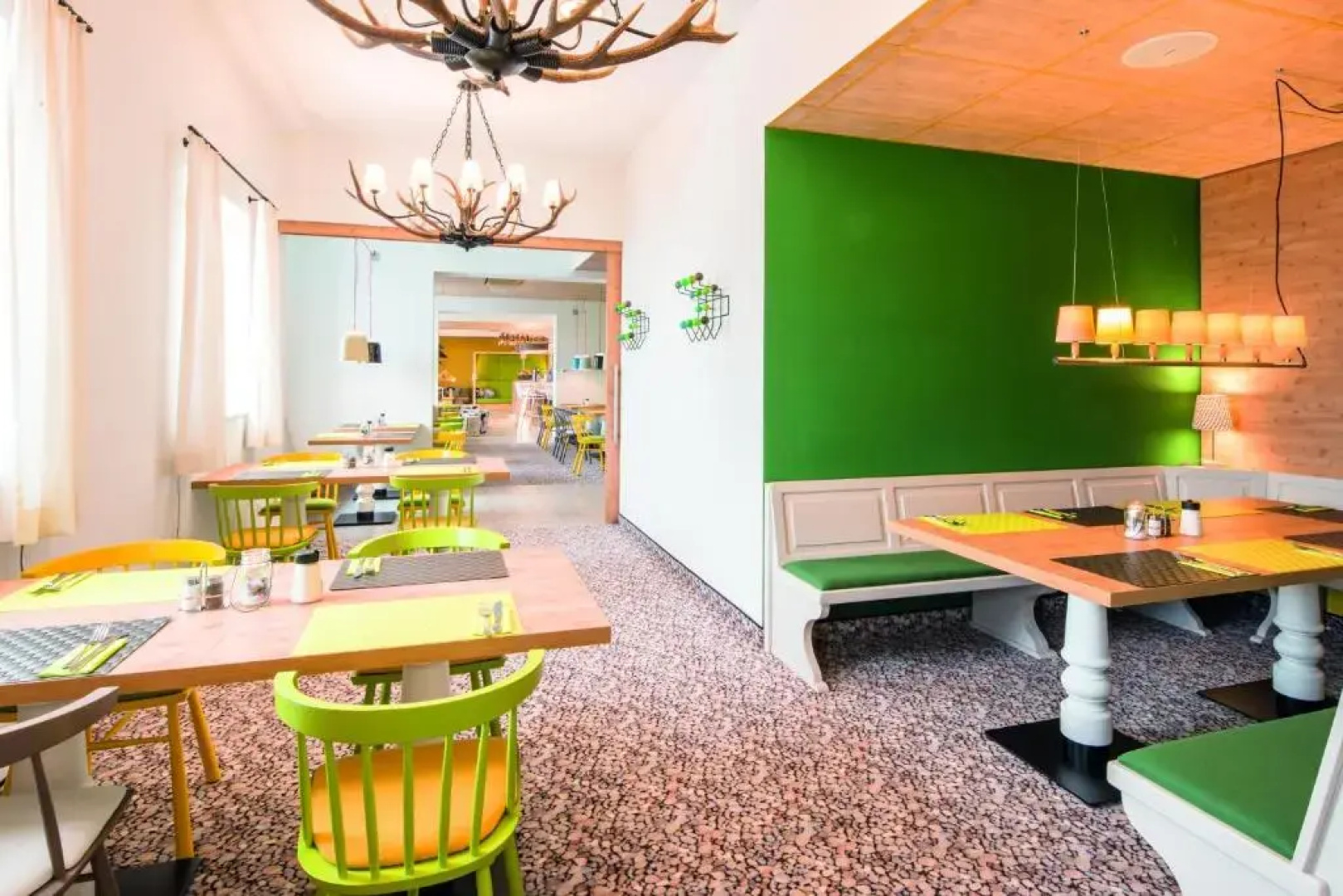 Hey Lou Hotel Piding	