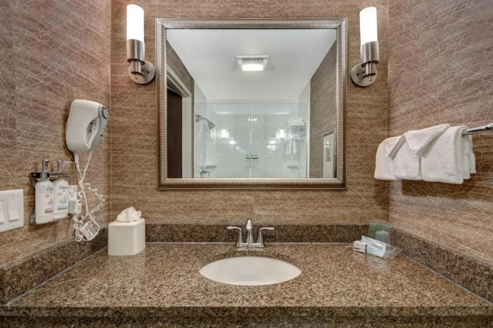 Holiday Inn Detroit Metro Airport by IHG