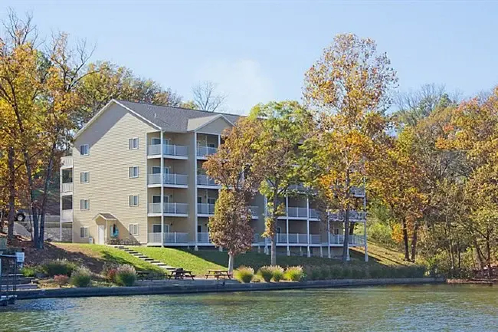Nantucket Bay Condominiums