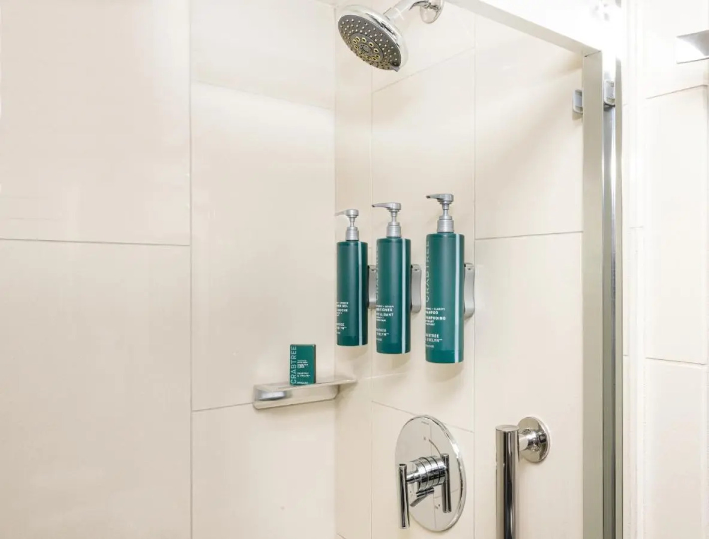 DoubleTree by Hilton Hotel Newark Airport