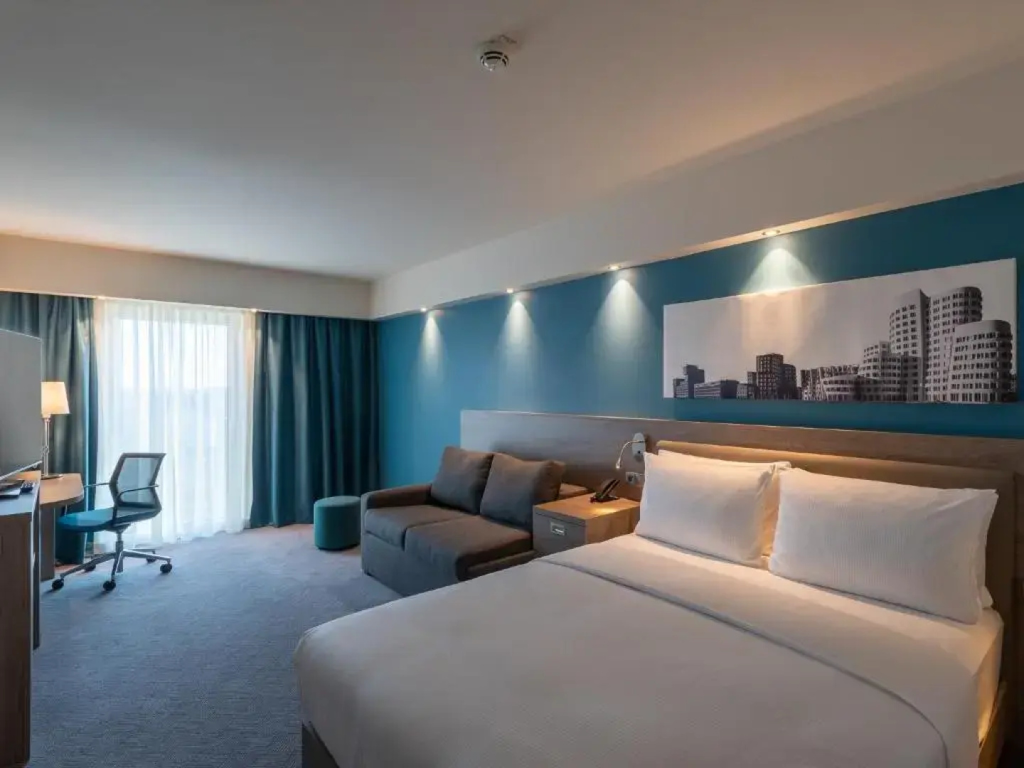 Hampton by Hilton Düsseldorf City Centre