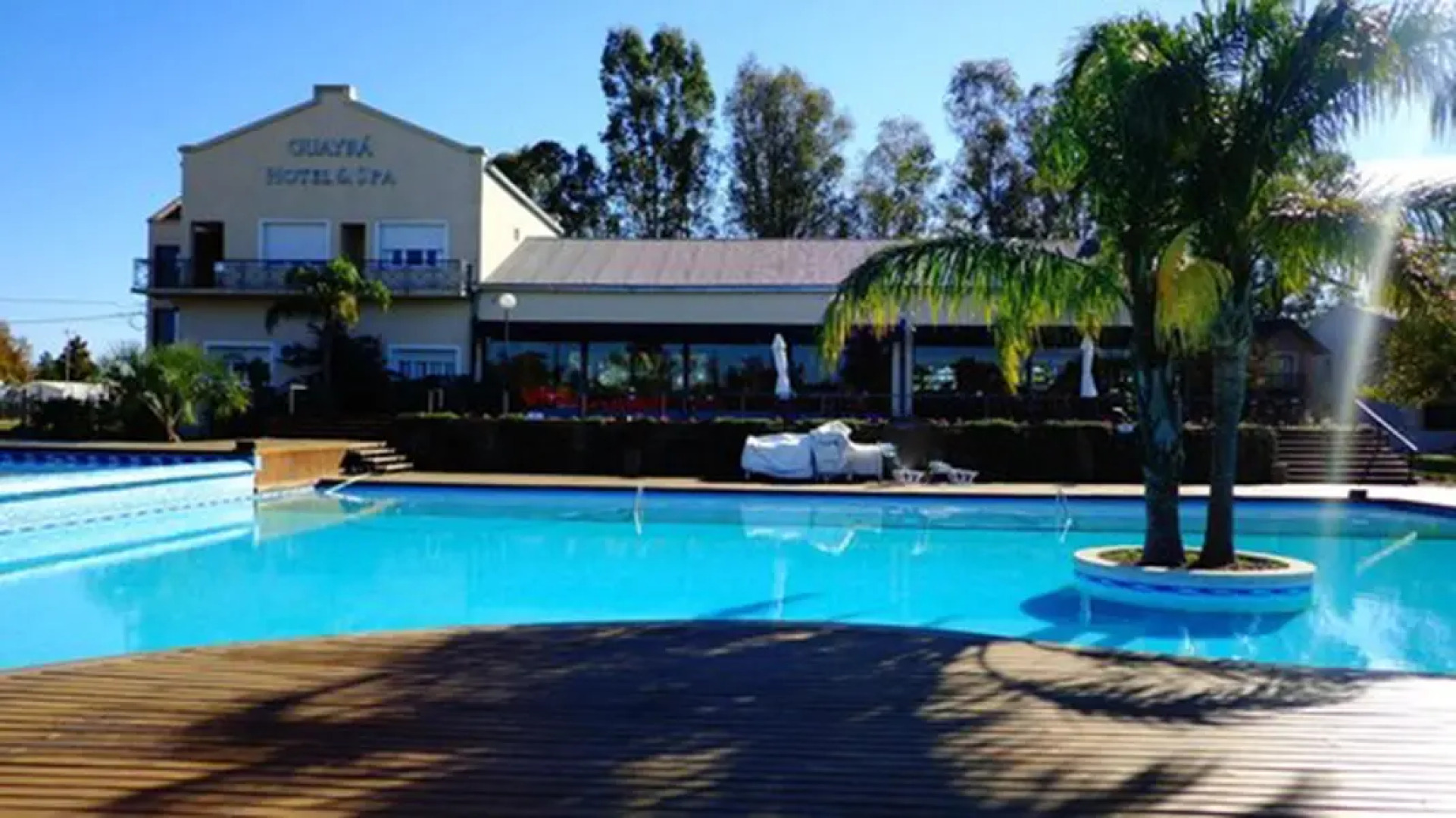 Guayra Hotel