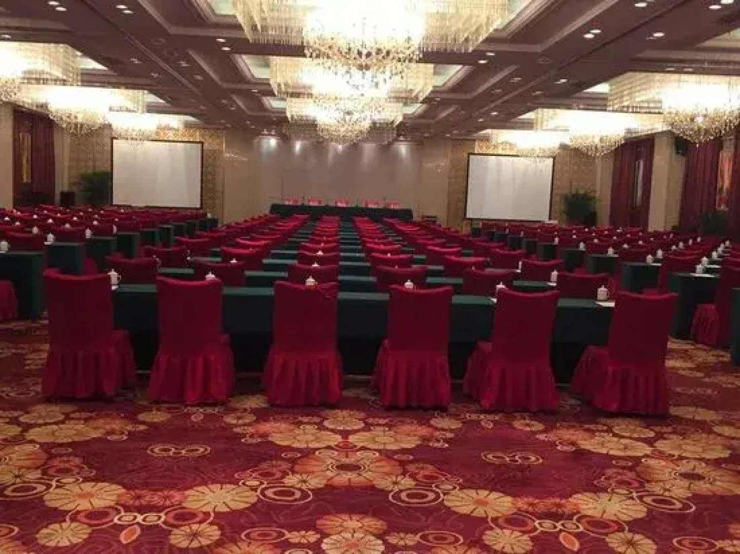 Ningbo East Shipu Hotel