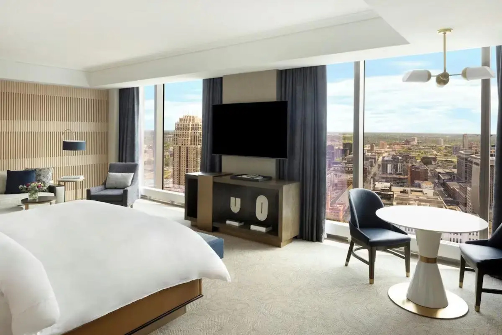 Отель Four Seasons Minneapolis