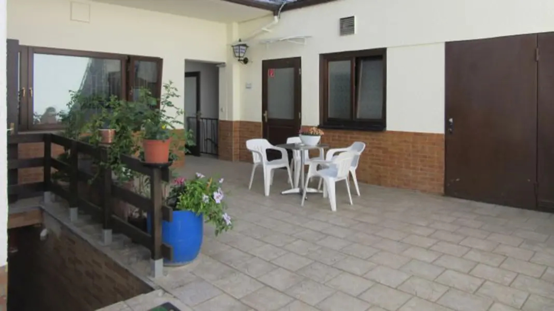 Elim Hotel