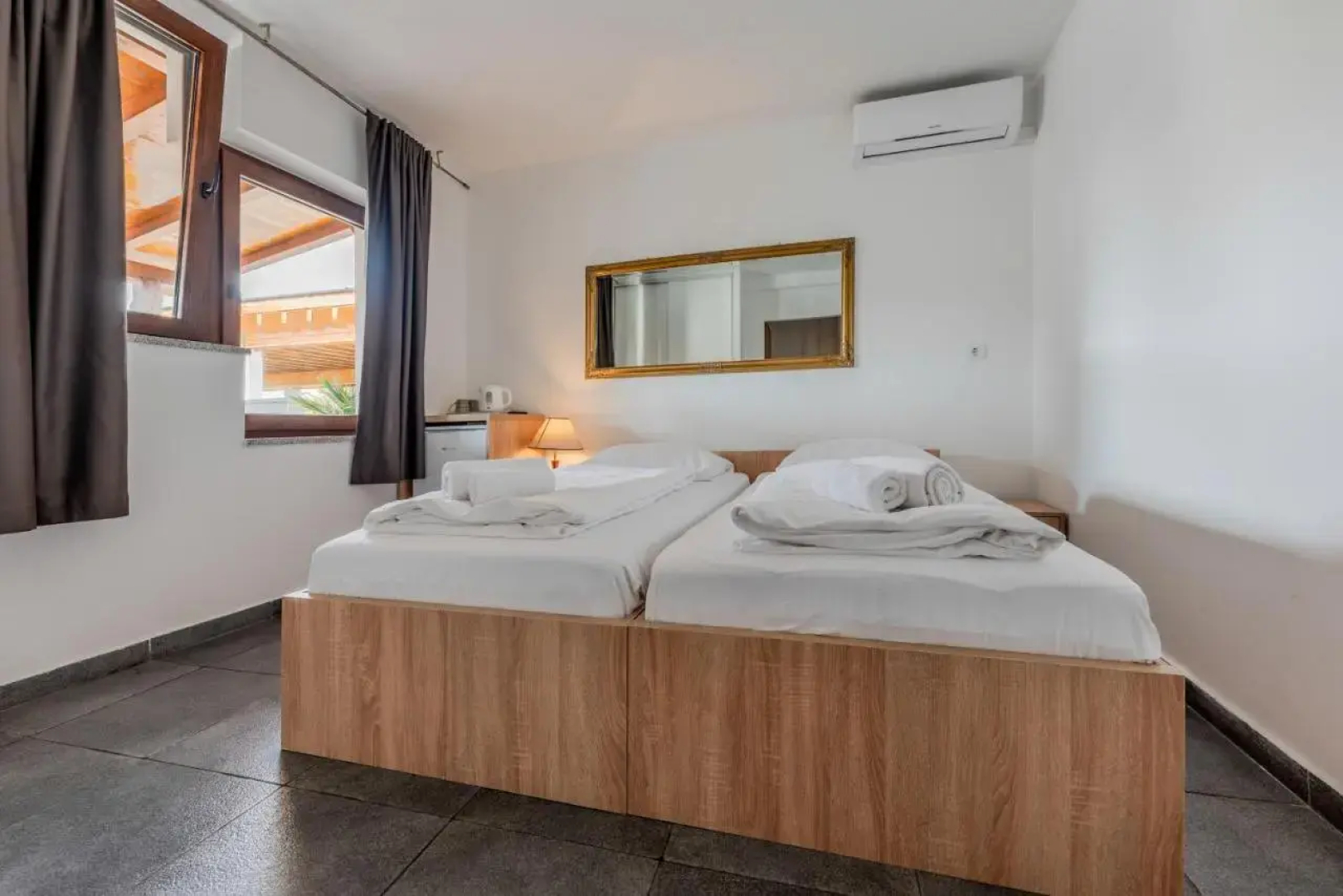 Aparthotel Plat