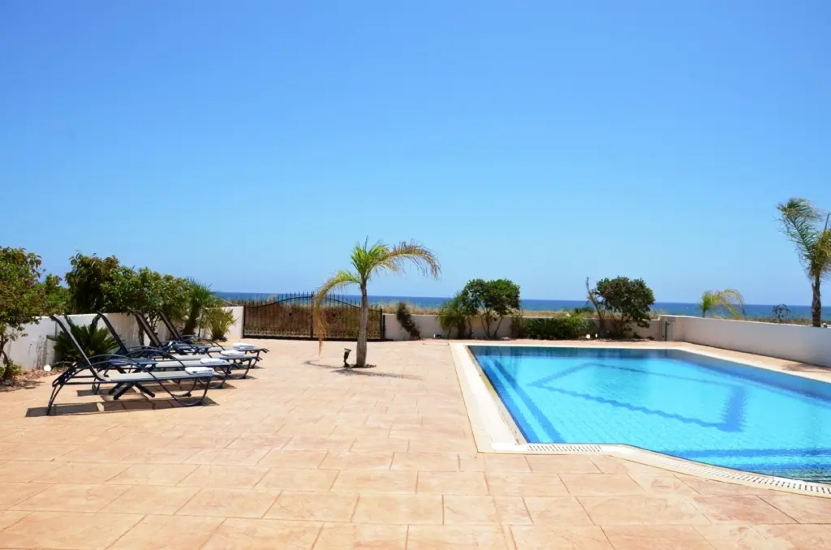 3 Br Villa Sunrise - Chg 8899