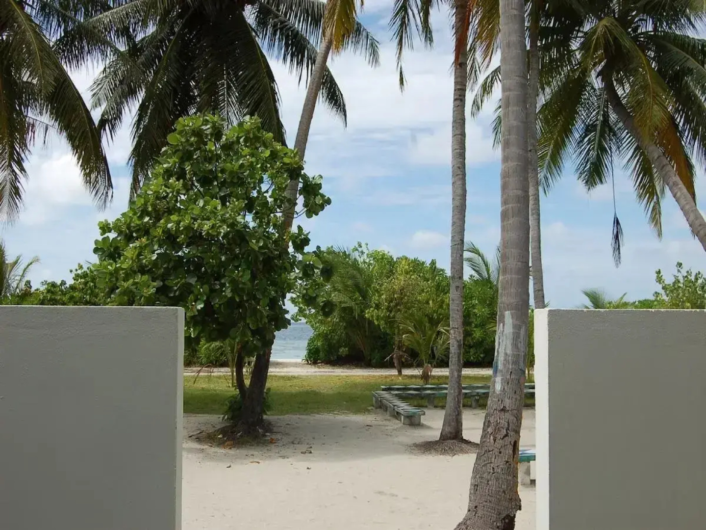 Гостевой дом Vaali Maldives Island Escapes & Dive