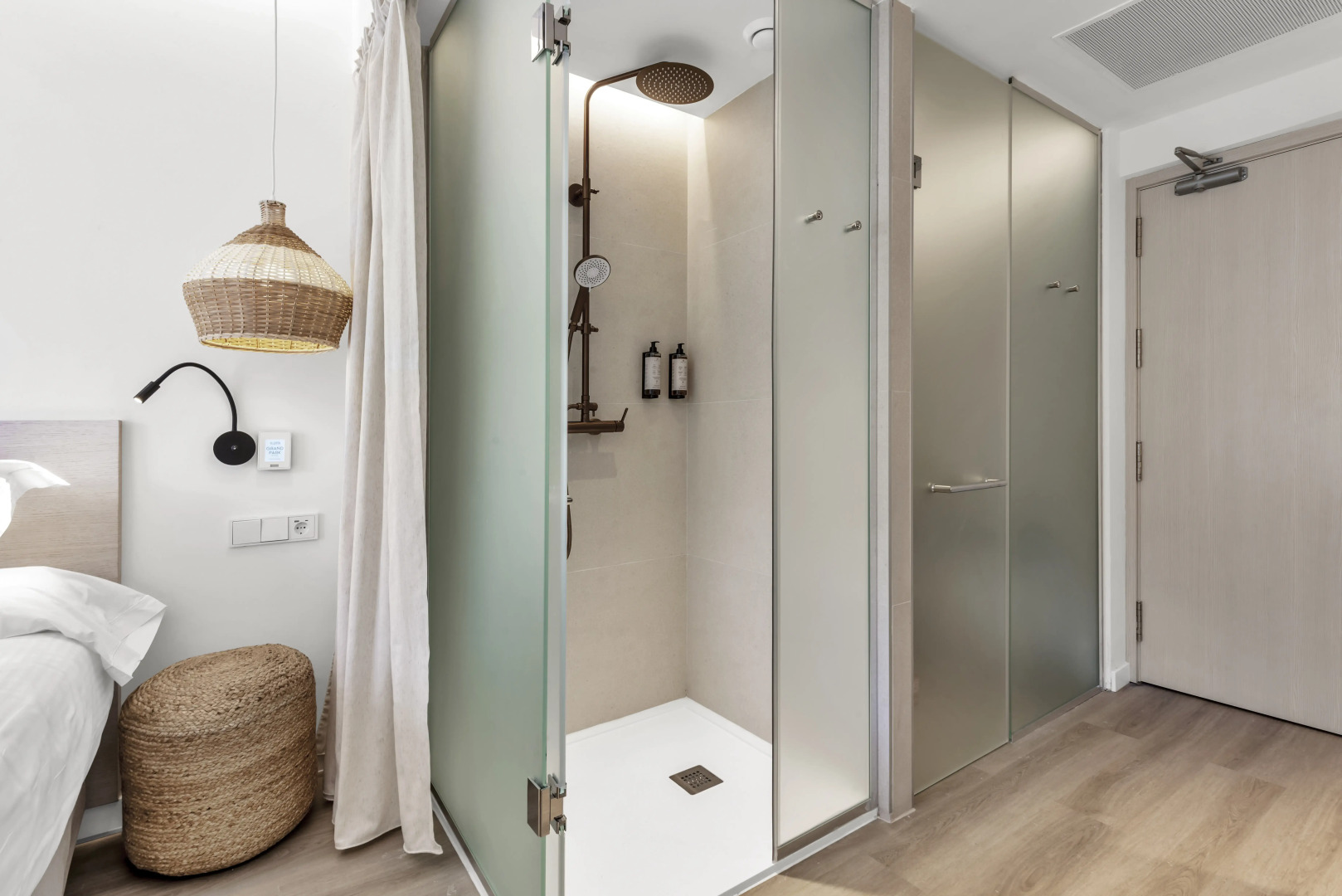 Valentin Grand Park Suite Hotel