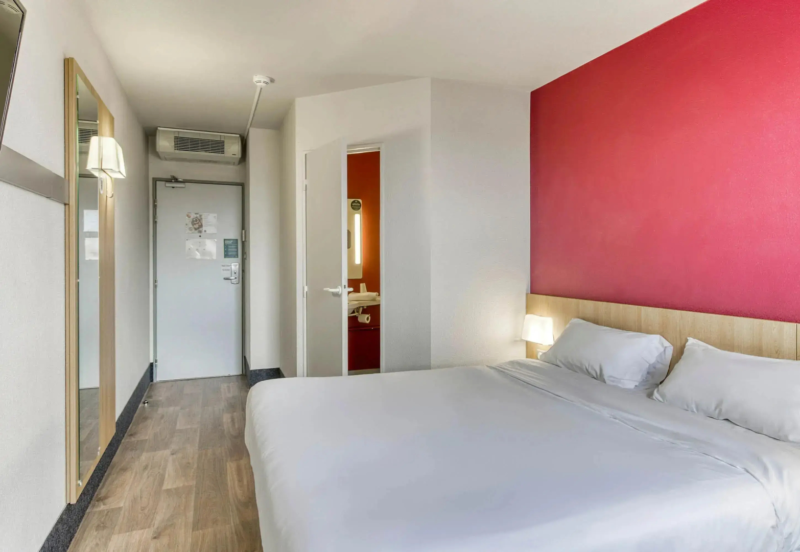 Отель B&B Clermont Ferrand Gerzat