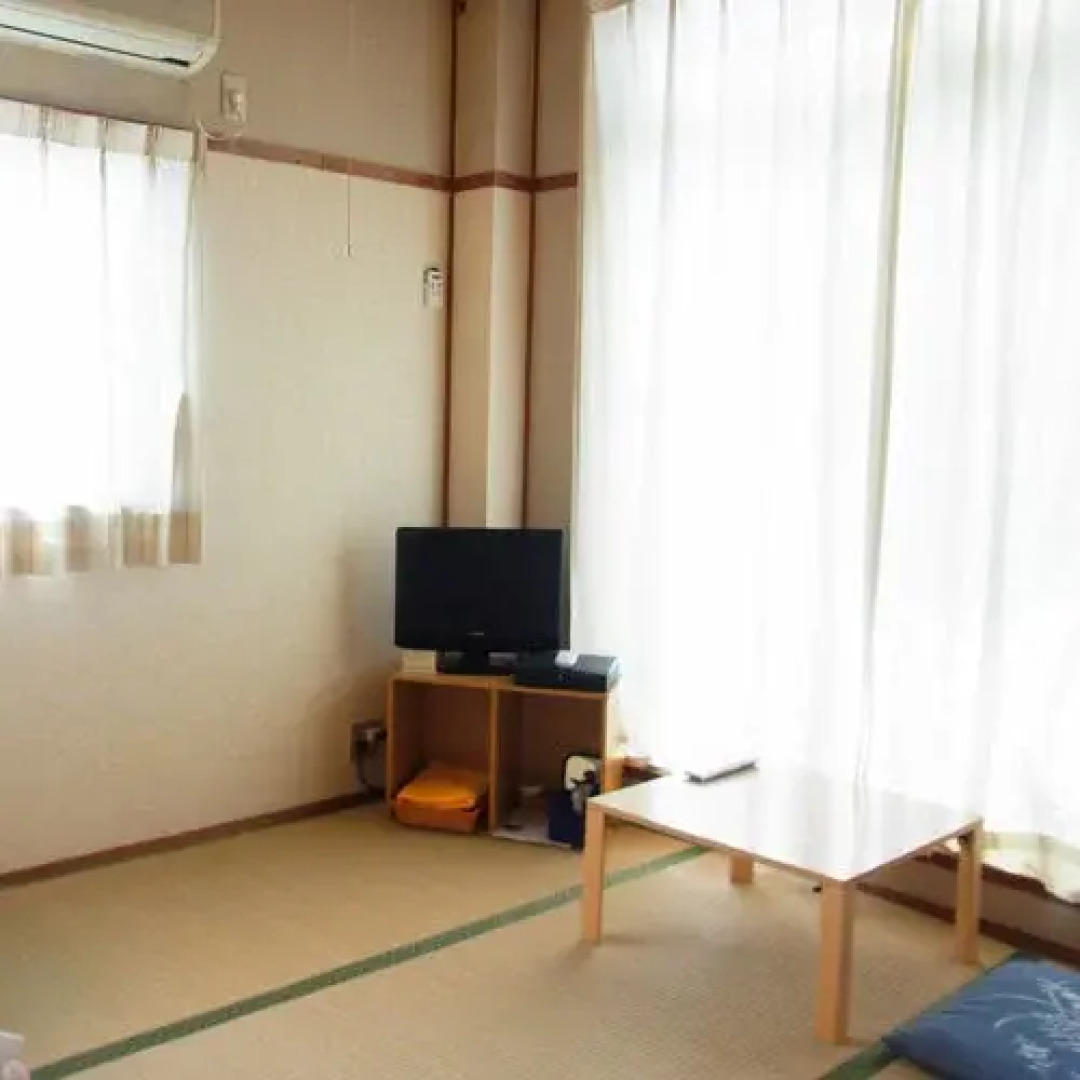 Business Ryokan Tatsumi