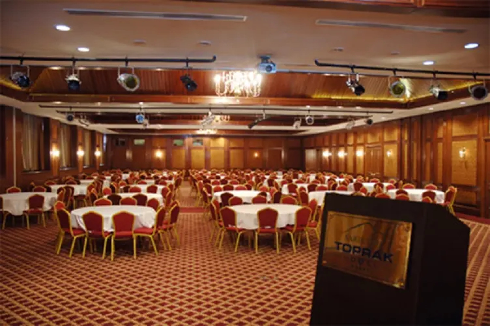 Hotel Duja Chalet Ski Center