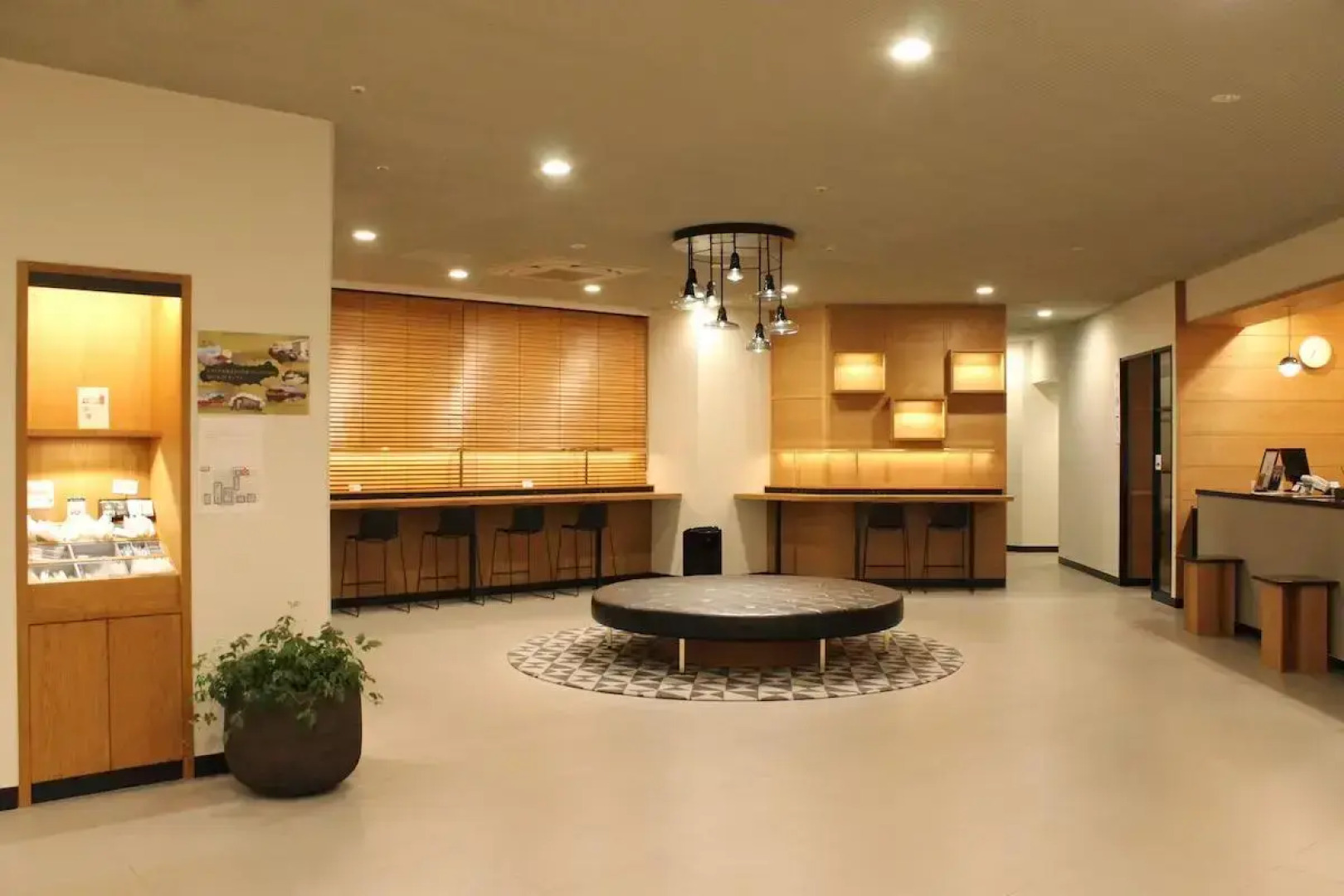 Отель Nishitetsu Inn Shinjuku