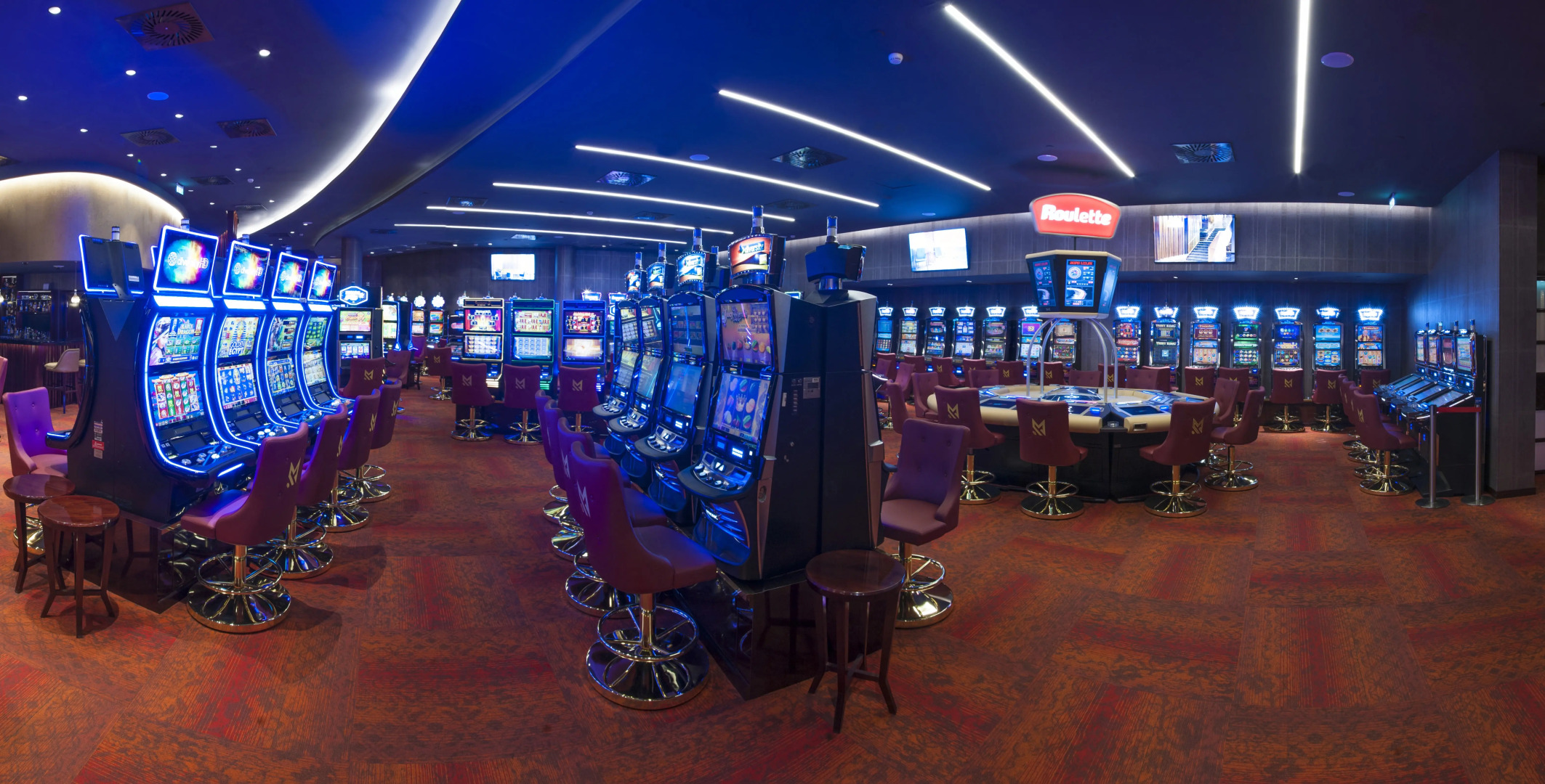 Maestral Resort & Casino