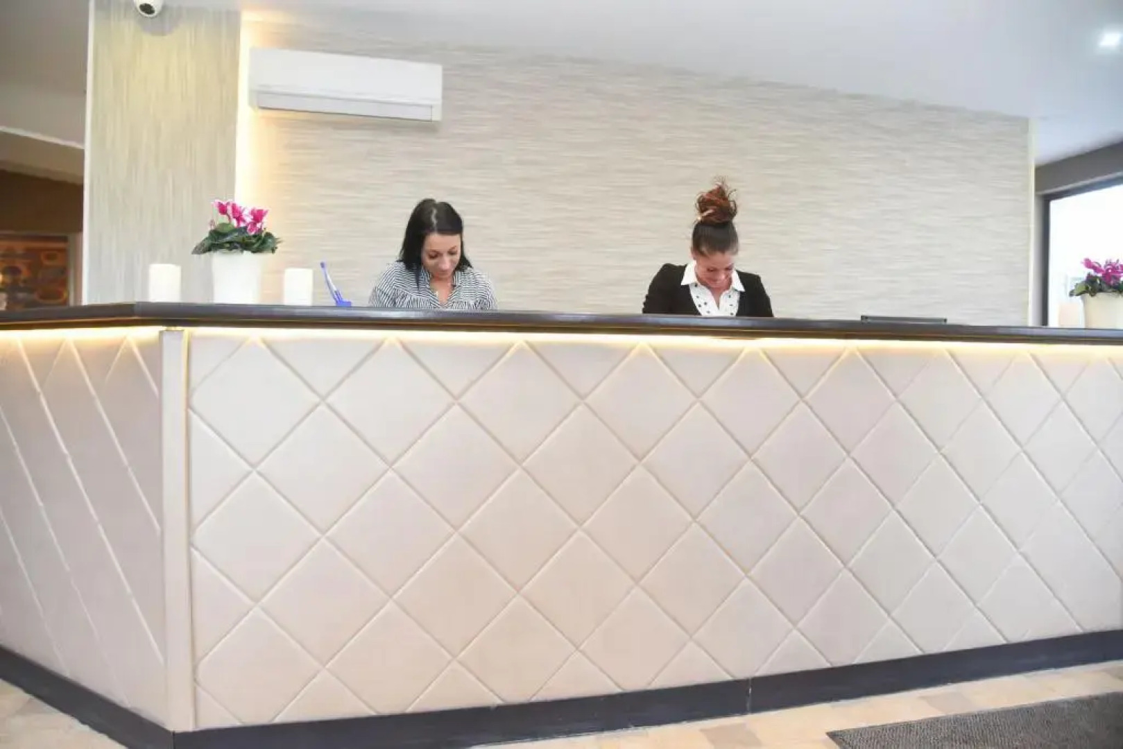 Oázis Wellness Kft.	