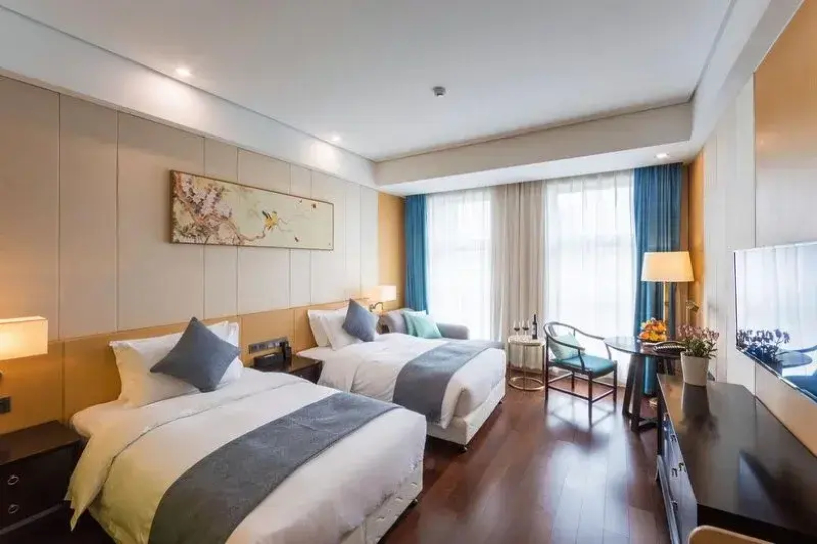 Hundred Hotel