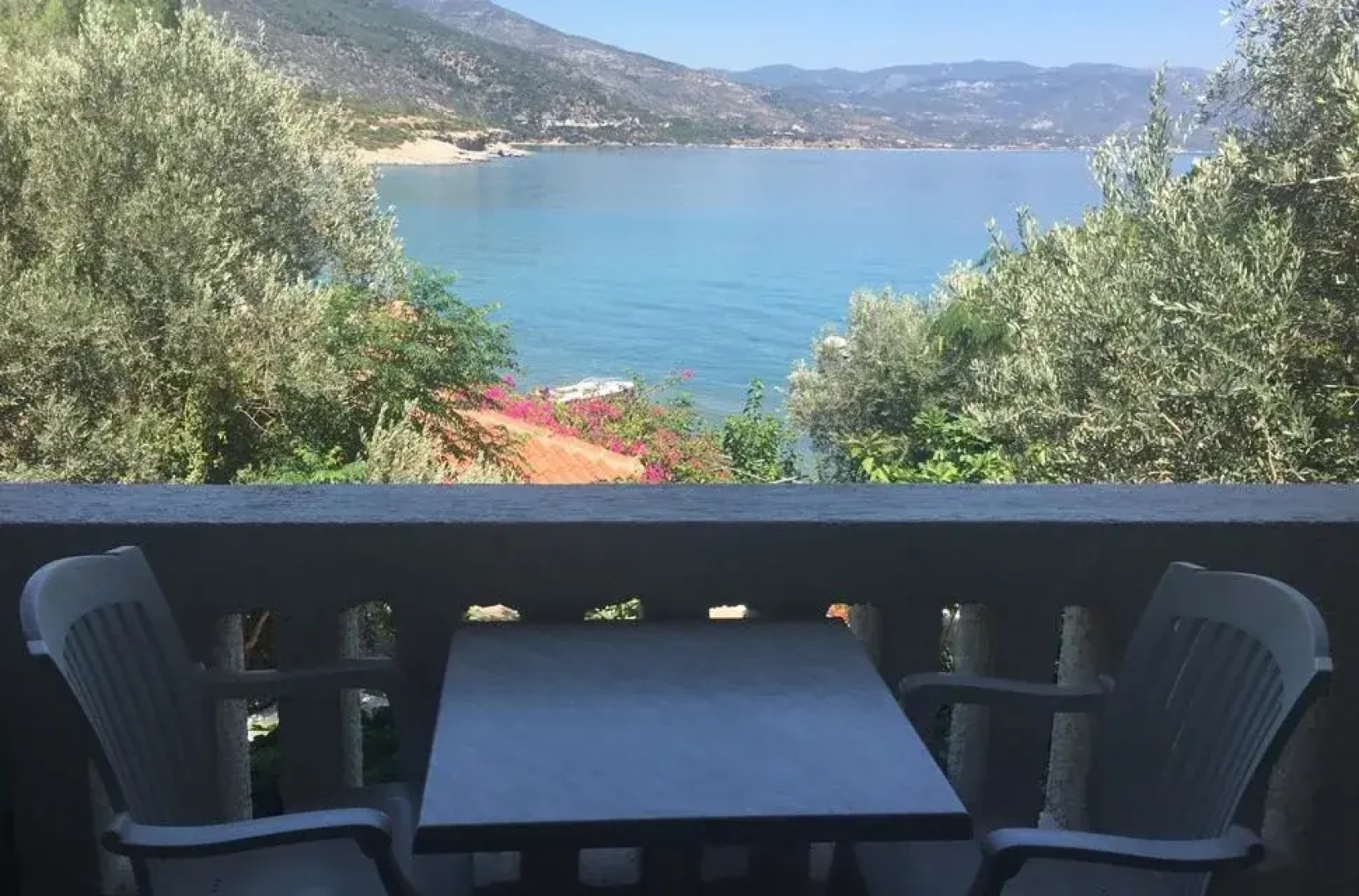 Studios Limnionas